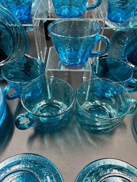 Vintage Mexican Blue Art Glass Dessert or Appetizer Set- 30 Pieces - 4