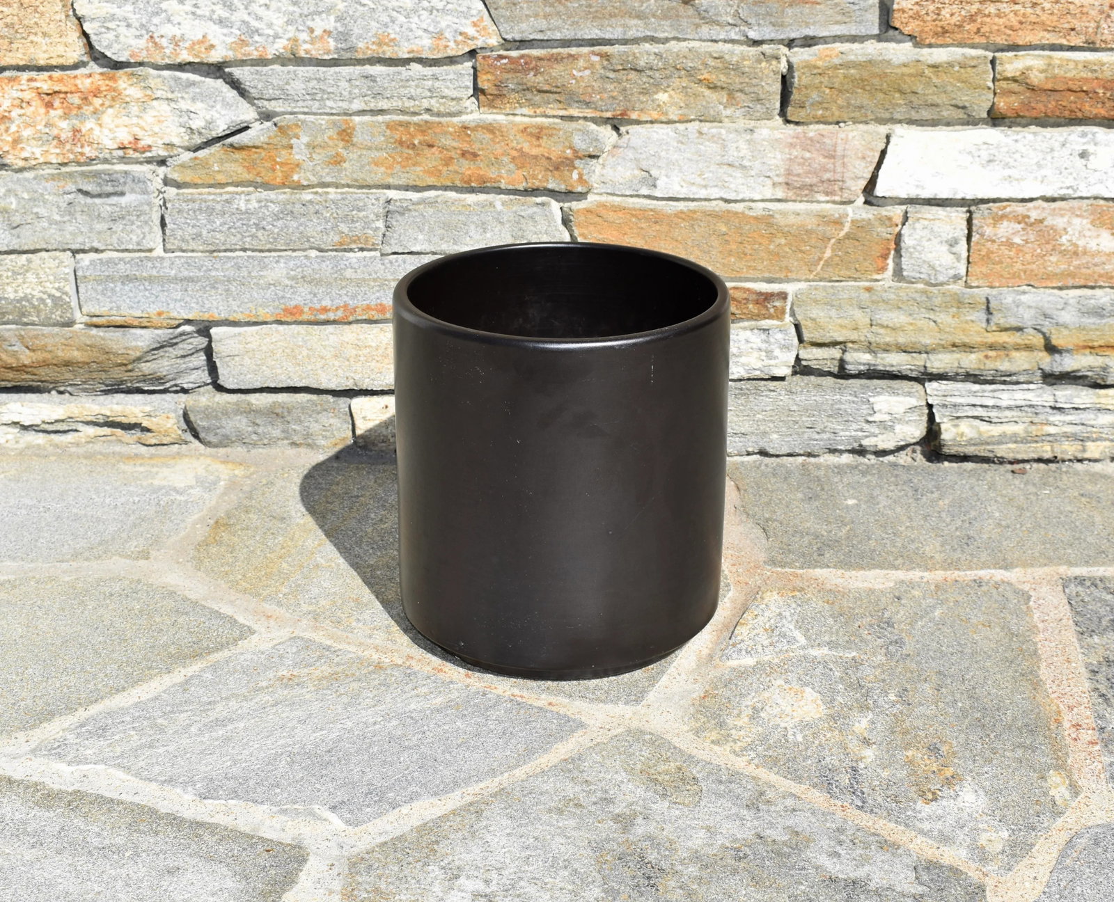 Gainey AC-8 Matte Black Planter Pot - 5