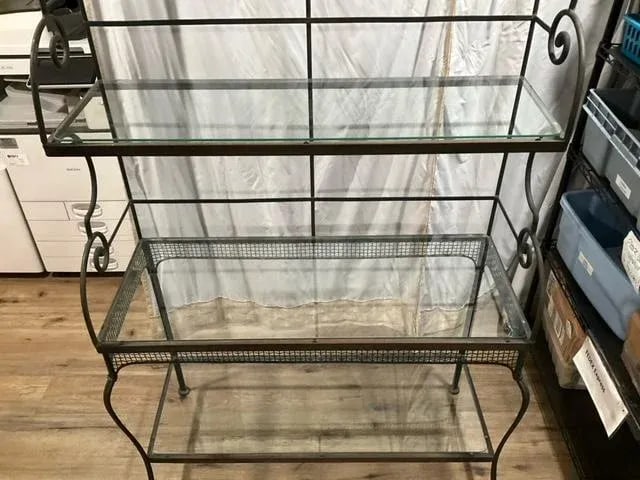 1950s Russell Woodard Wrought Iron 3 Tier Baker's Rack with Glass Shelves - 5
