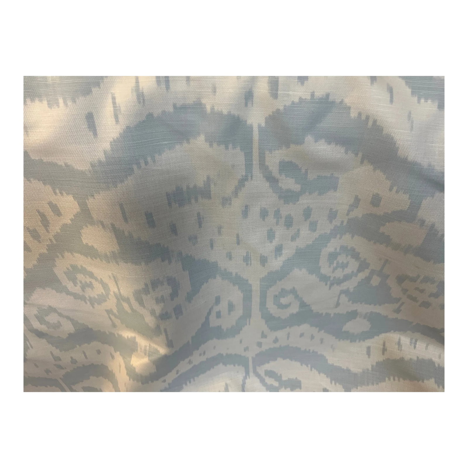 6 Yards Quardrille Fabrics Malaya Zibby Blue on White: Beautiful soft blue Ikat pattern on linen ground from QUARDRILLE FABRICS MALAYA PATTERN in Zibby Blue Condition: Imperfections: No Imperfections Condition Notes: perfect Origin: United States