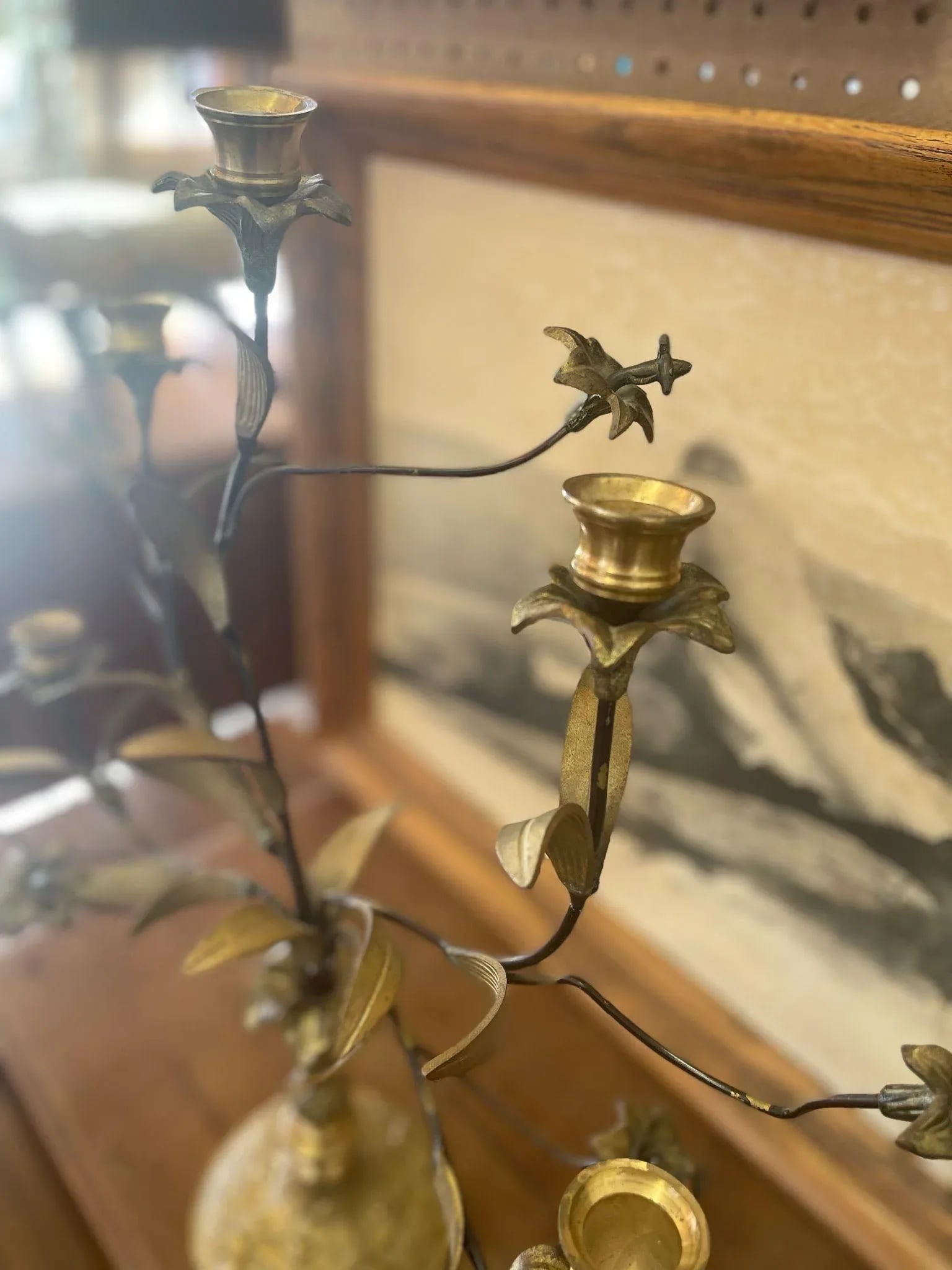 Vintage French Style Brass and Metal Candelabra With Sculpted Lillie's and Leaves. - 7
