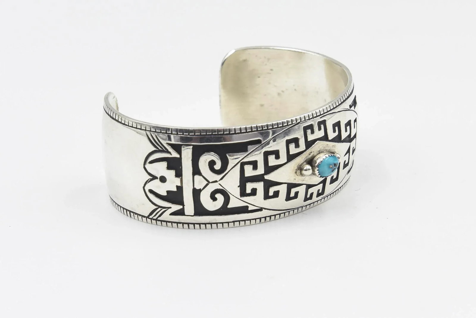 Late 20th Century Native American Turquoise Sterling Silver Cuff Bracelet by Jacob Kahe - 3