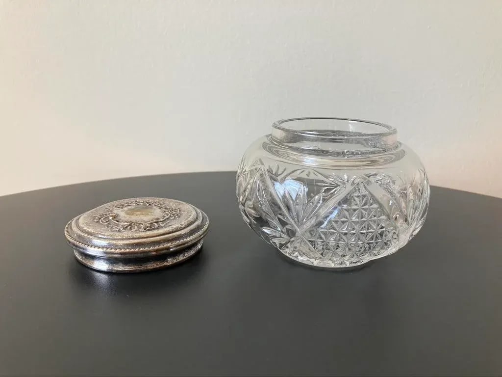 English Art Glass and Silverplate Jewelry Box - 5