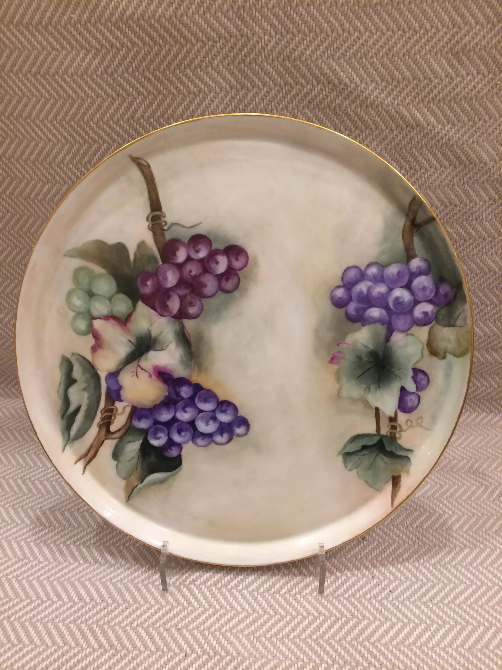 Antique Limoges Platter & Matching Pitcher/Tankard With a Grape Motif (Antique, From the 1800's) - 2
