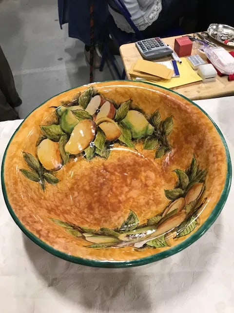 Majolica Pottery Salad Bowl With Pears - 5