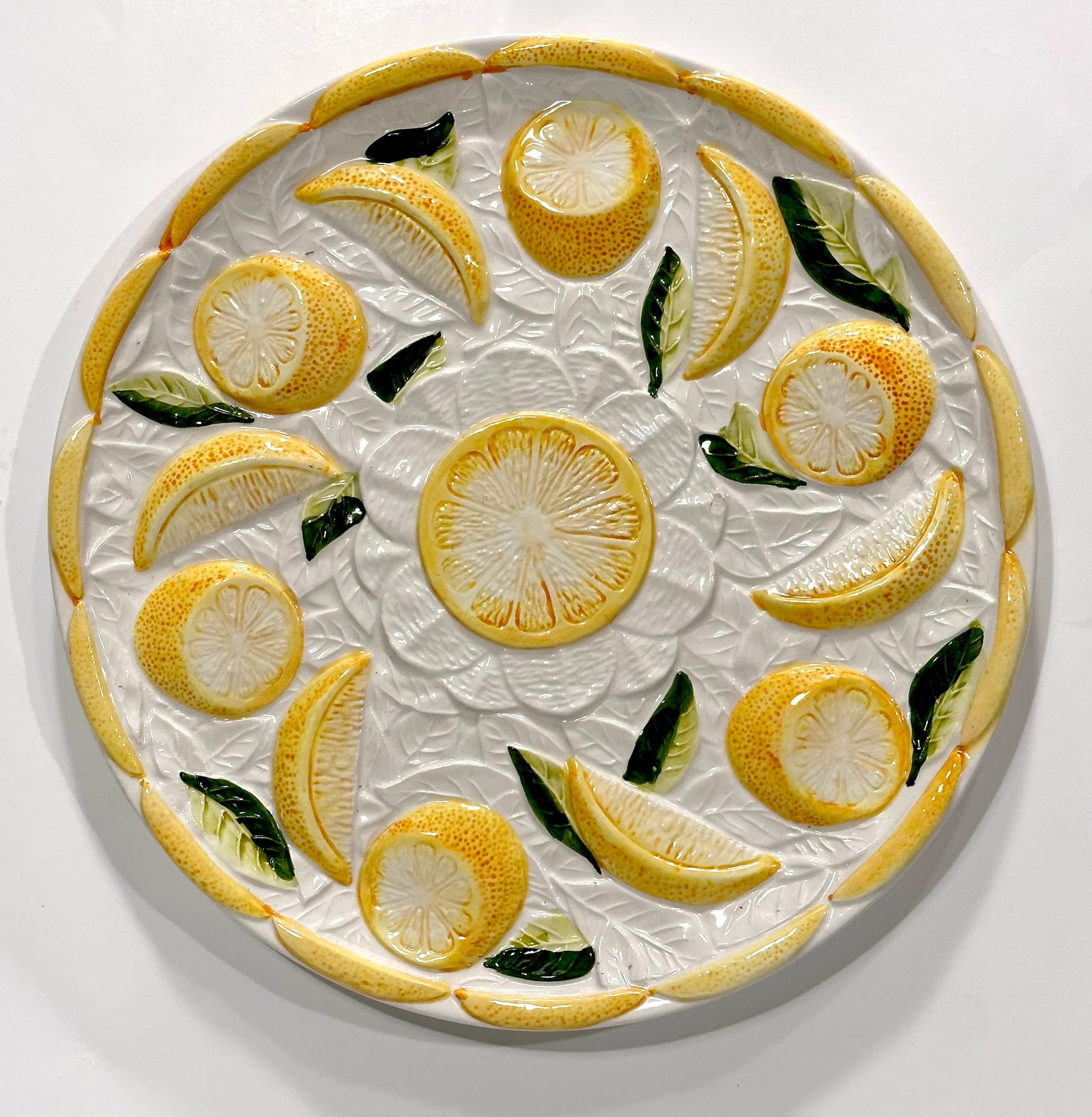 1970s Sculptural Majolica Lemon Hand Painted Platter, Portugal - 2