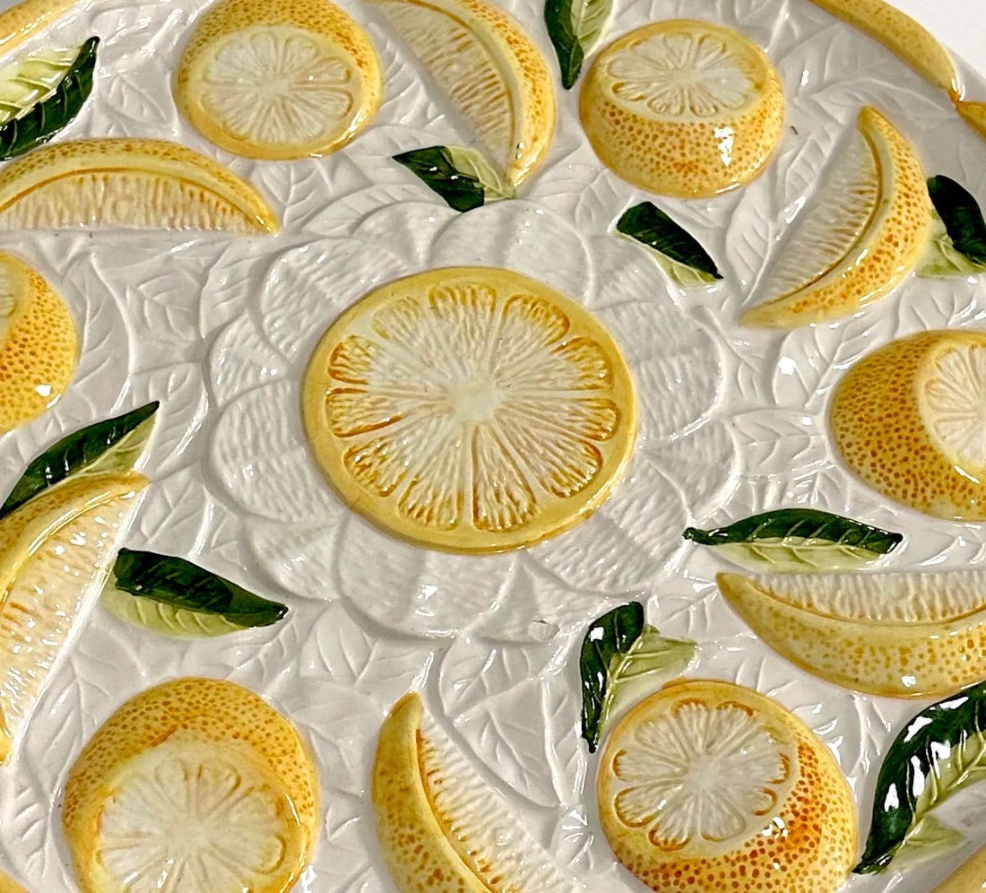 1970s Sculptural Majolica Lemon Hand Painted Platter, Portugal - 3
