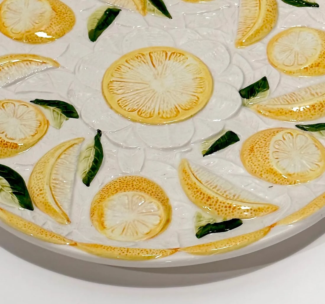 1970s Sculptural Majolica Lemon Hand Painted Platter, Portugal - 6