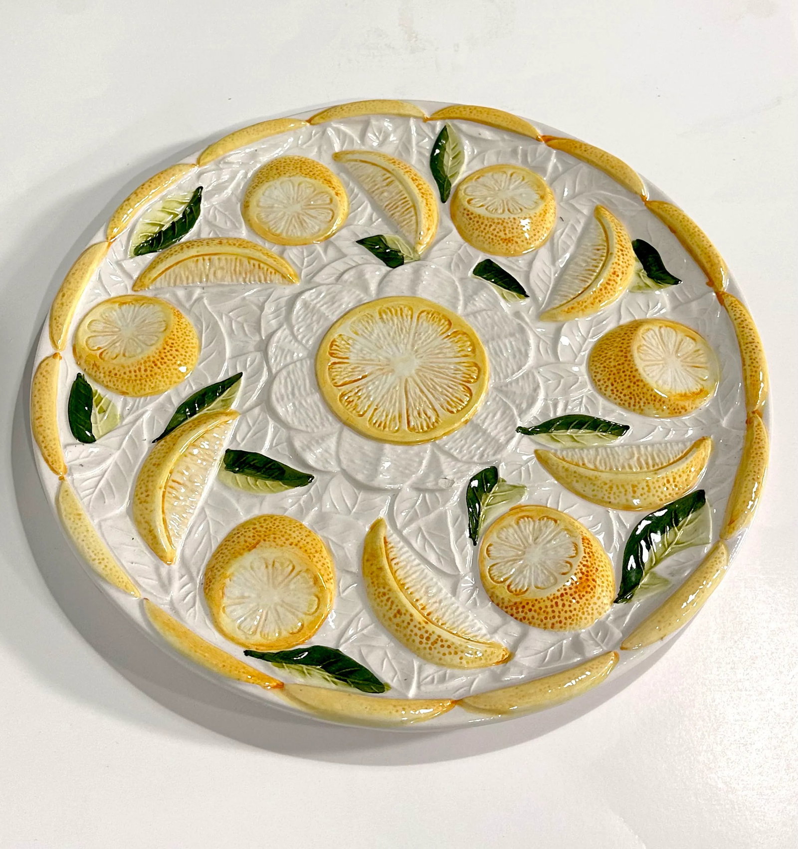 1970s Sculptural Majolica Lemon Hand Painted Platter, Portugal - 7