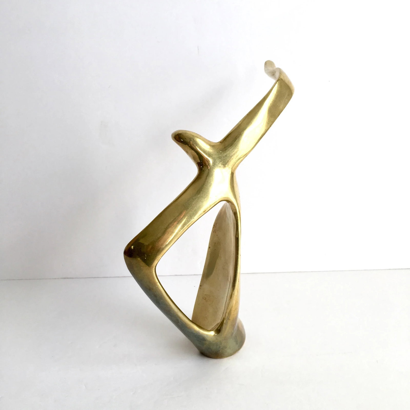 Mid Century Brass Bird Statue Soaring Seagull Sculptural Bird in Flight Vintage - 3