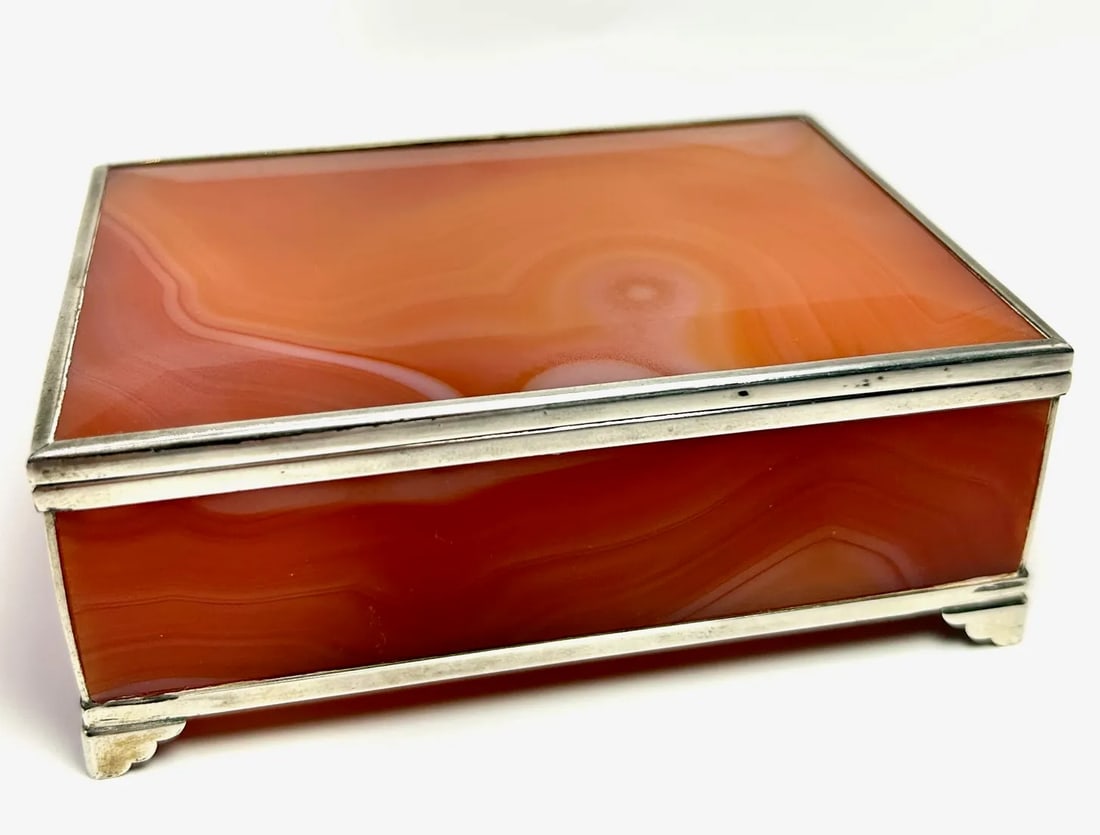 Continental Silver Mounted Red Agate Box - 2