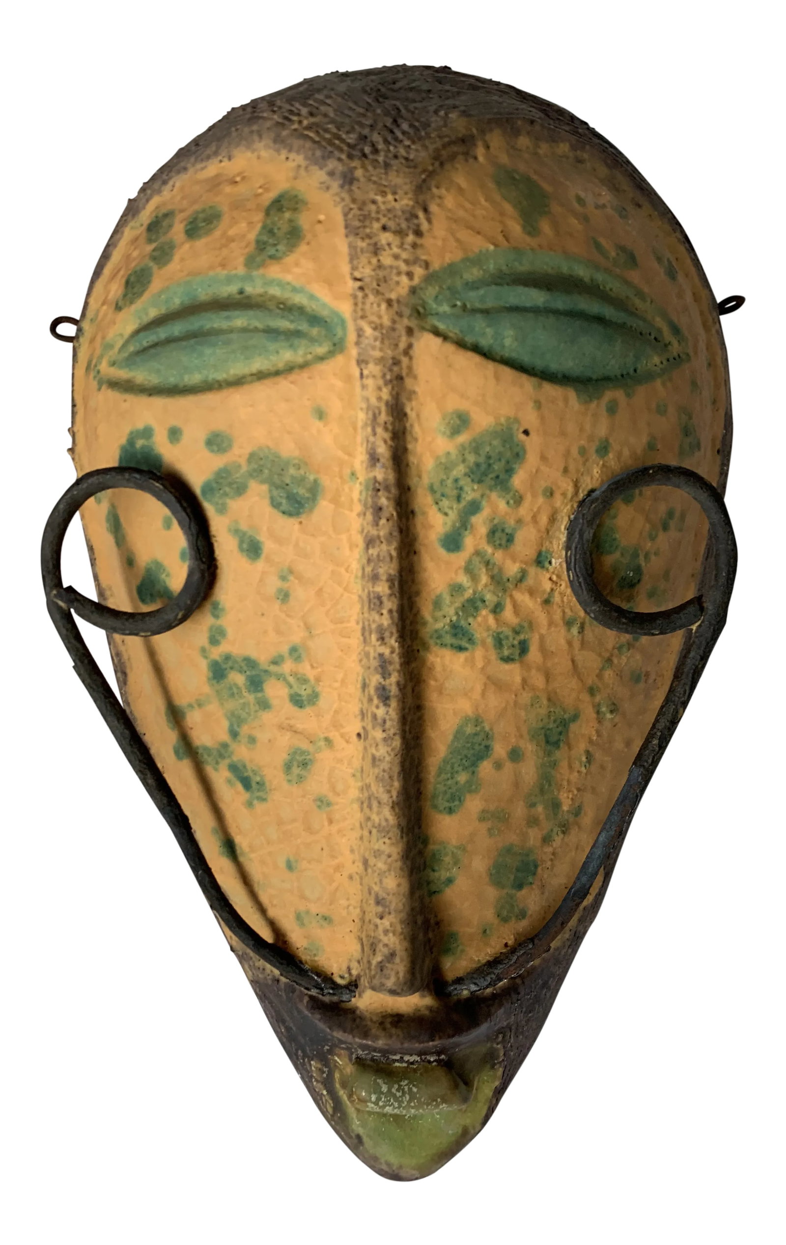 Alvino Bagni Italian Pottery Tribal Mask Wall Sculpture: Offered is a very rare pottery tribal mask hand made by famous Italian artist Alvino Bagni. This mask sculpture was created with Bagni's signature "wax resist" technique and features a textured colorf