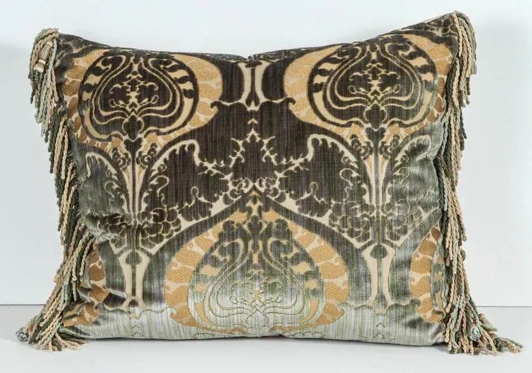 Traditional Luigi Bevilacqua Silk Velvet Pillows - a Pair - 6