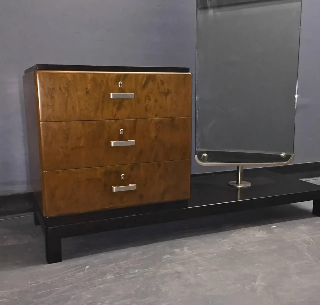 Dressing Table With Mirror by Axel Einar Hjorth - 2