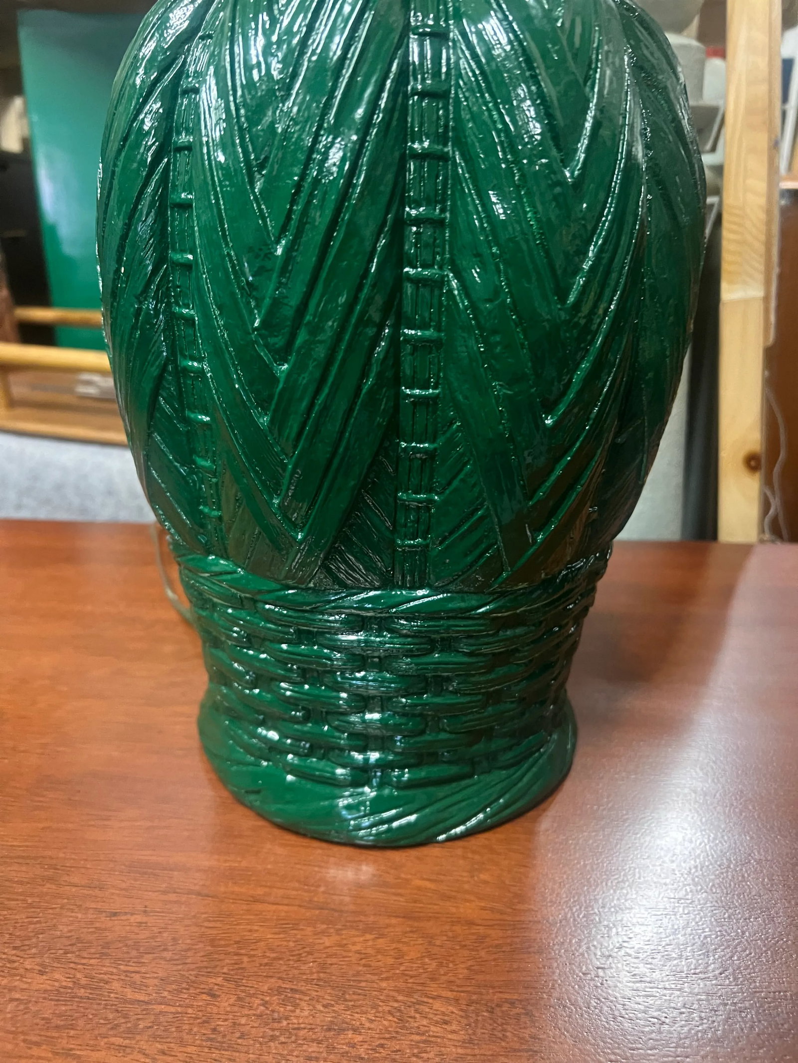 Vintage Green Basket Weave Ceramic Table Lamps - A Pair. - 2