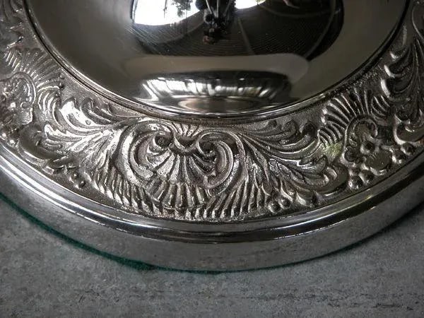 A Sleek American Art Deco Nickel-Plated Urn-Form Lamp - 5