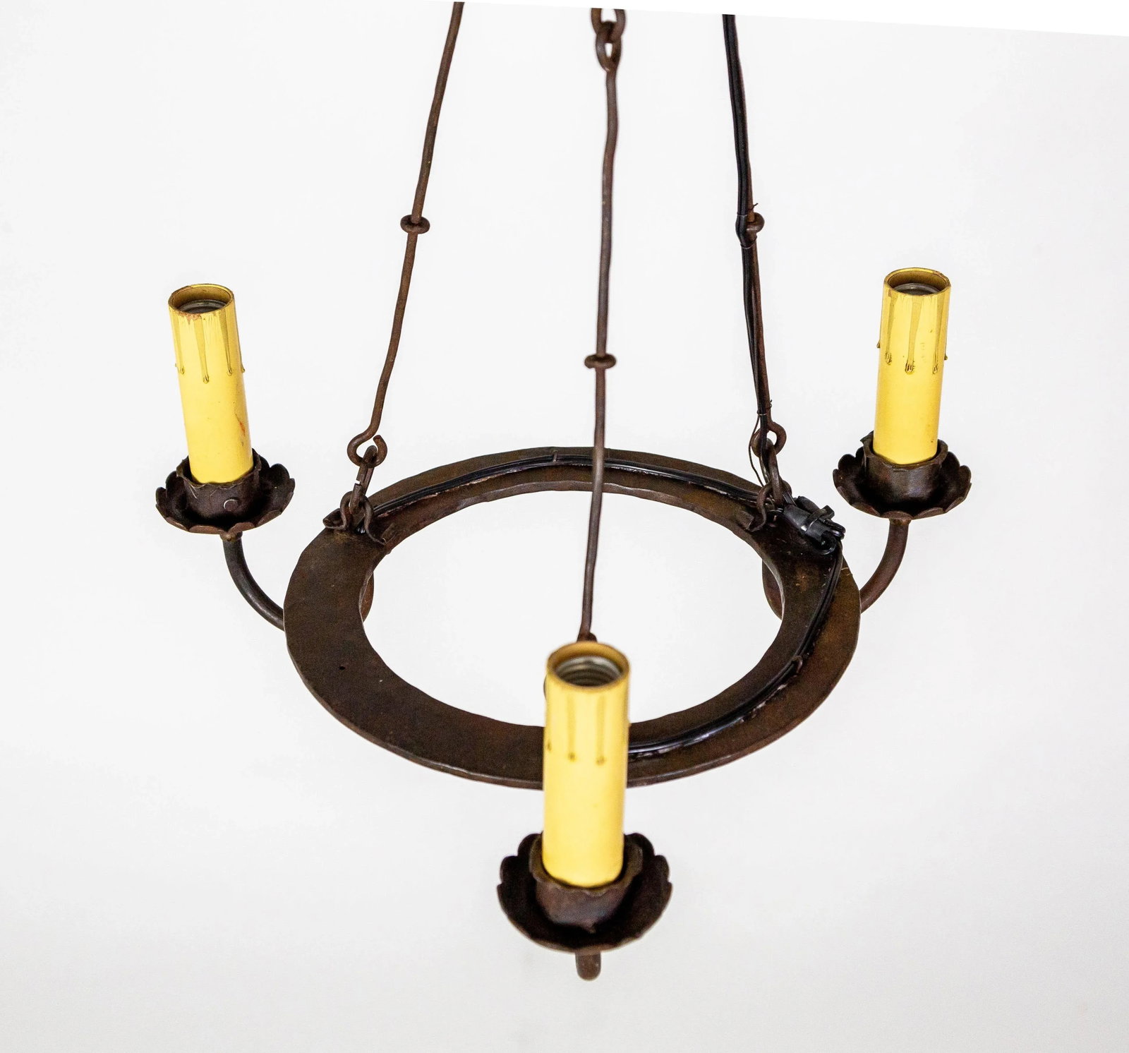 Early 20th Century Rustic Iron 3-Light Ring Chandelier - 7