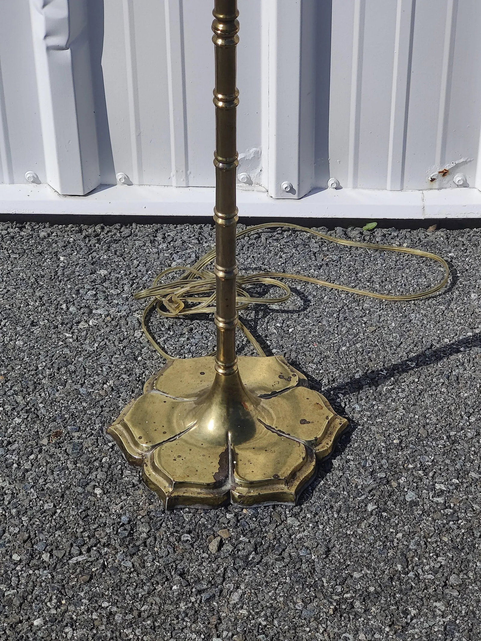 Vintage Ethan Allen Brass Floor Lamp - 6