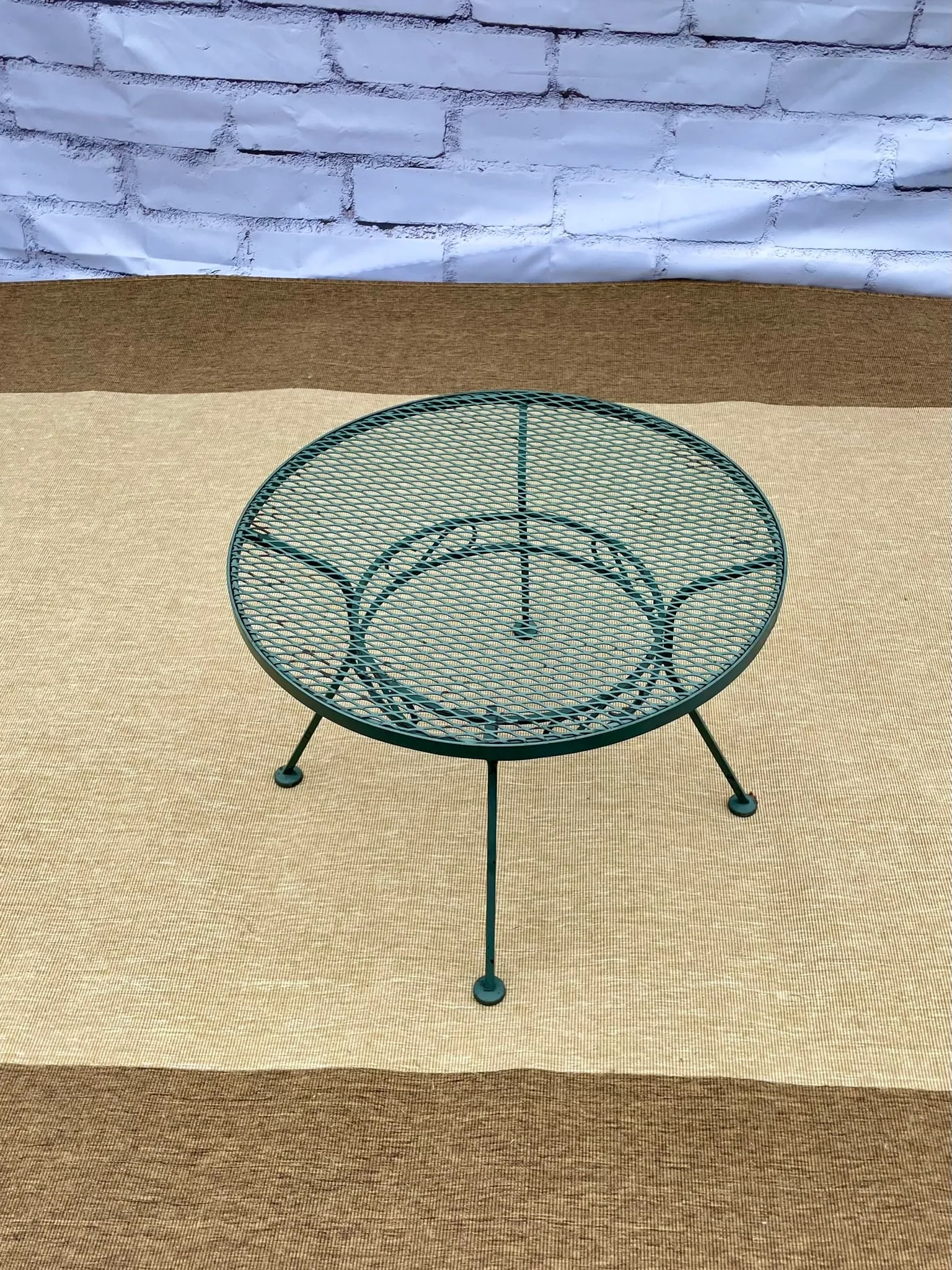 Vintage Green Wrought Iron Mesh Outdoor Side Table - 2