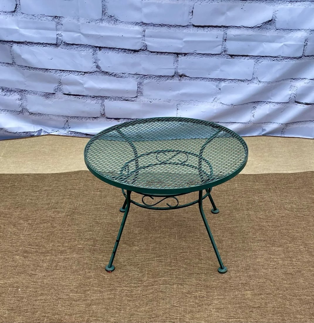 Vintage Green Wrought Iron Mesh Outdoor Side Table - 4