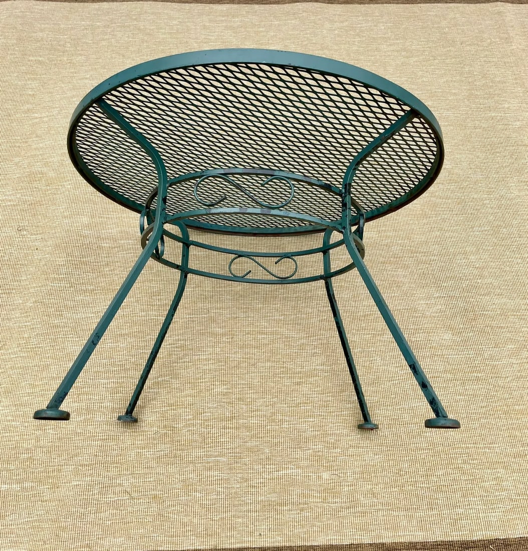 Vintage Green Wrought Iron Mesh Outdoor Side Table - 6