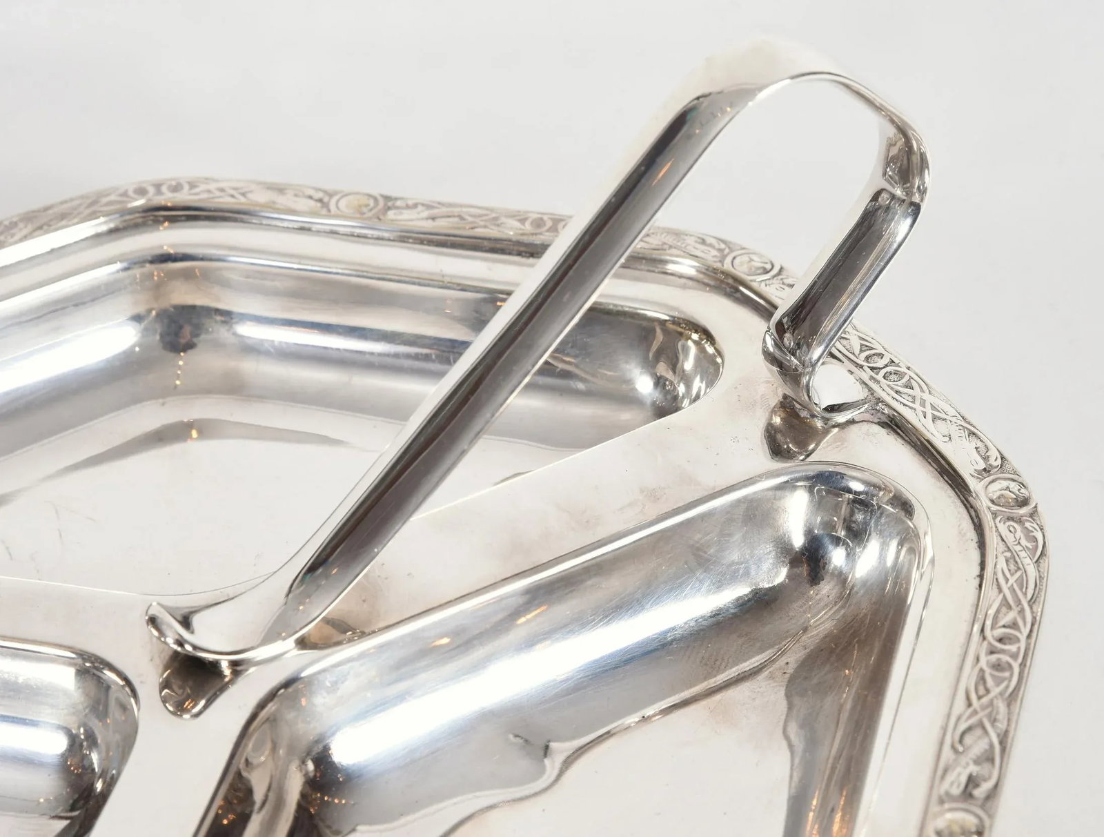 Vintage English Silver Plate Tableware Server - 4