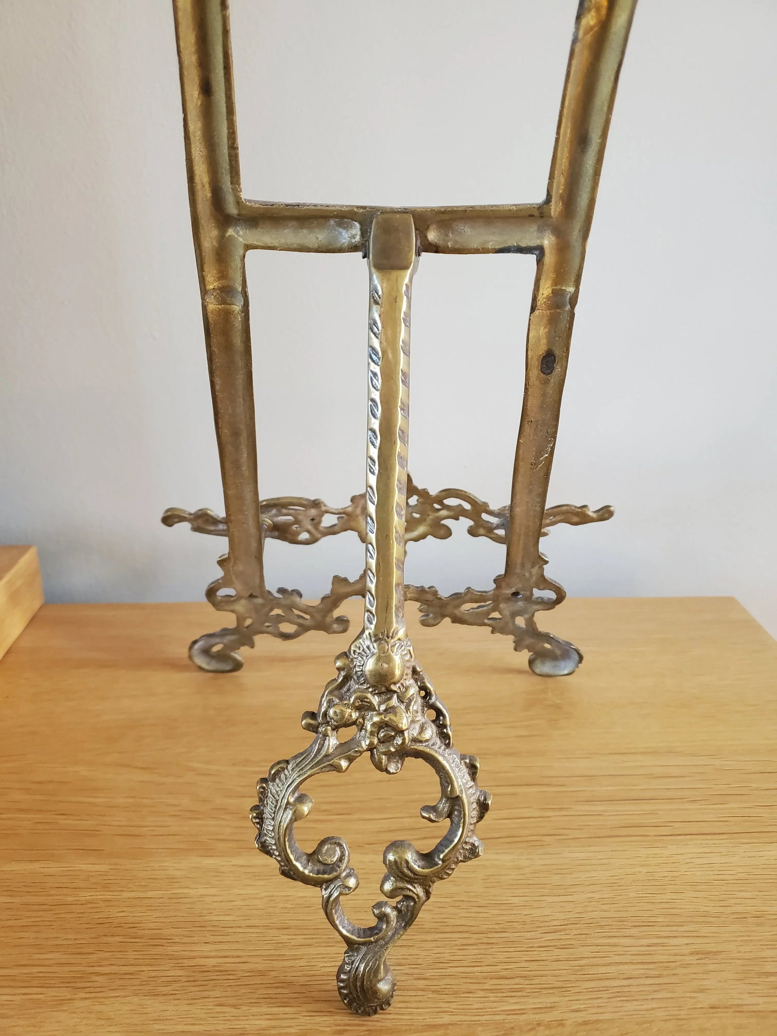 Vintage Ornate Brass Rococo Style Easel for Art or Books - 5