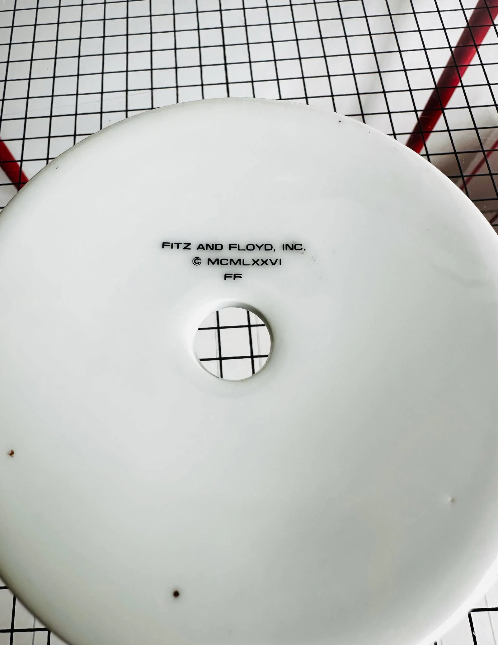 Fitz and Floyd Ritz Pattern Ceramic Planter or Cachepot in Red and White - 5