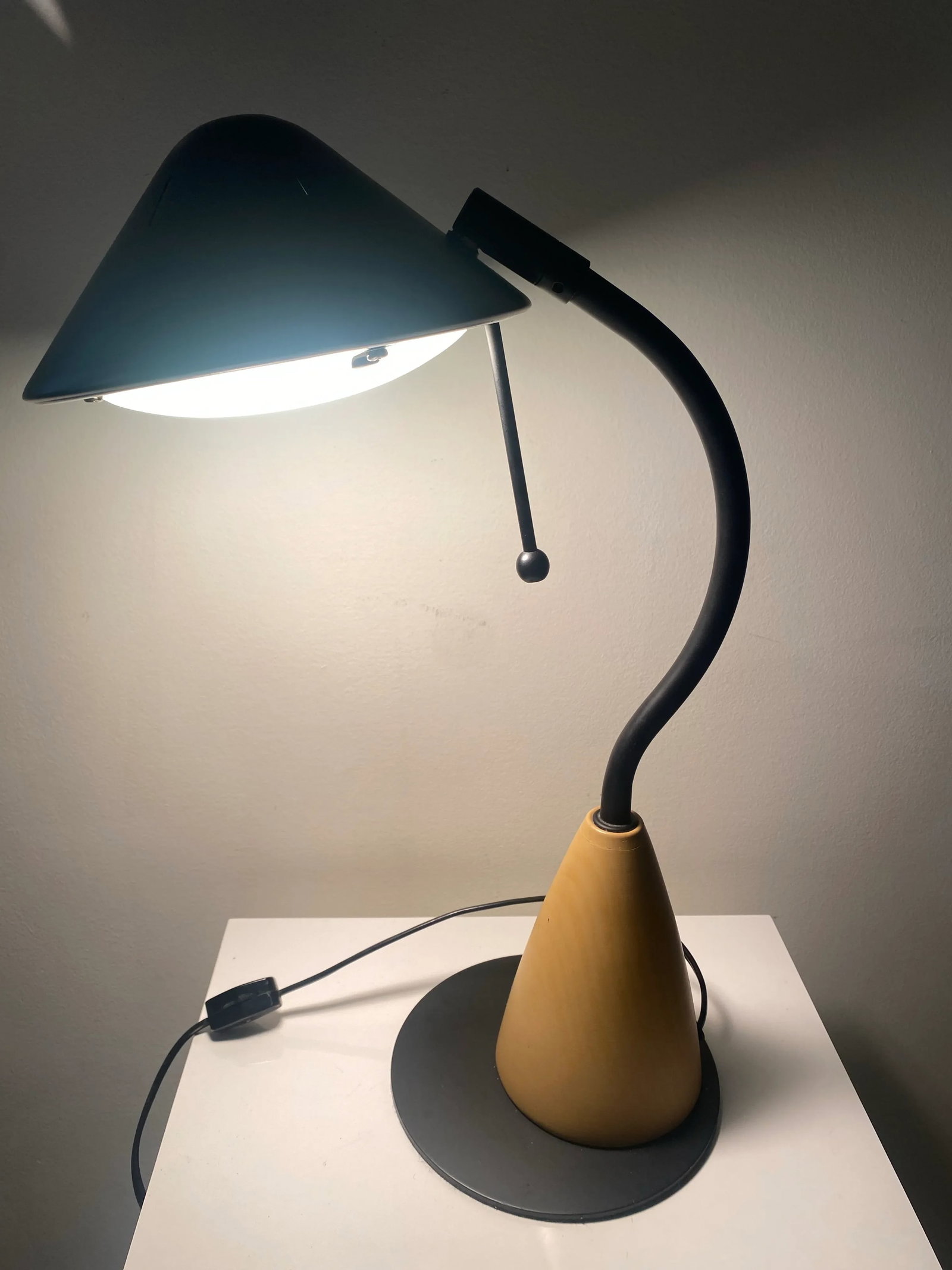 Vintage 1990s Postmodern Memphis Wood Metal Desk Lamp - 2
