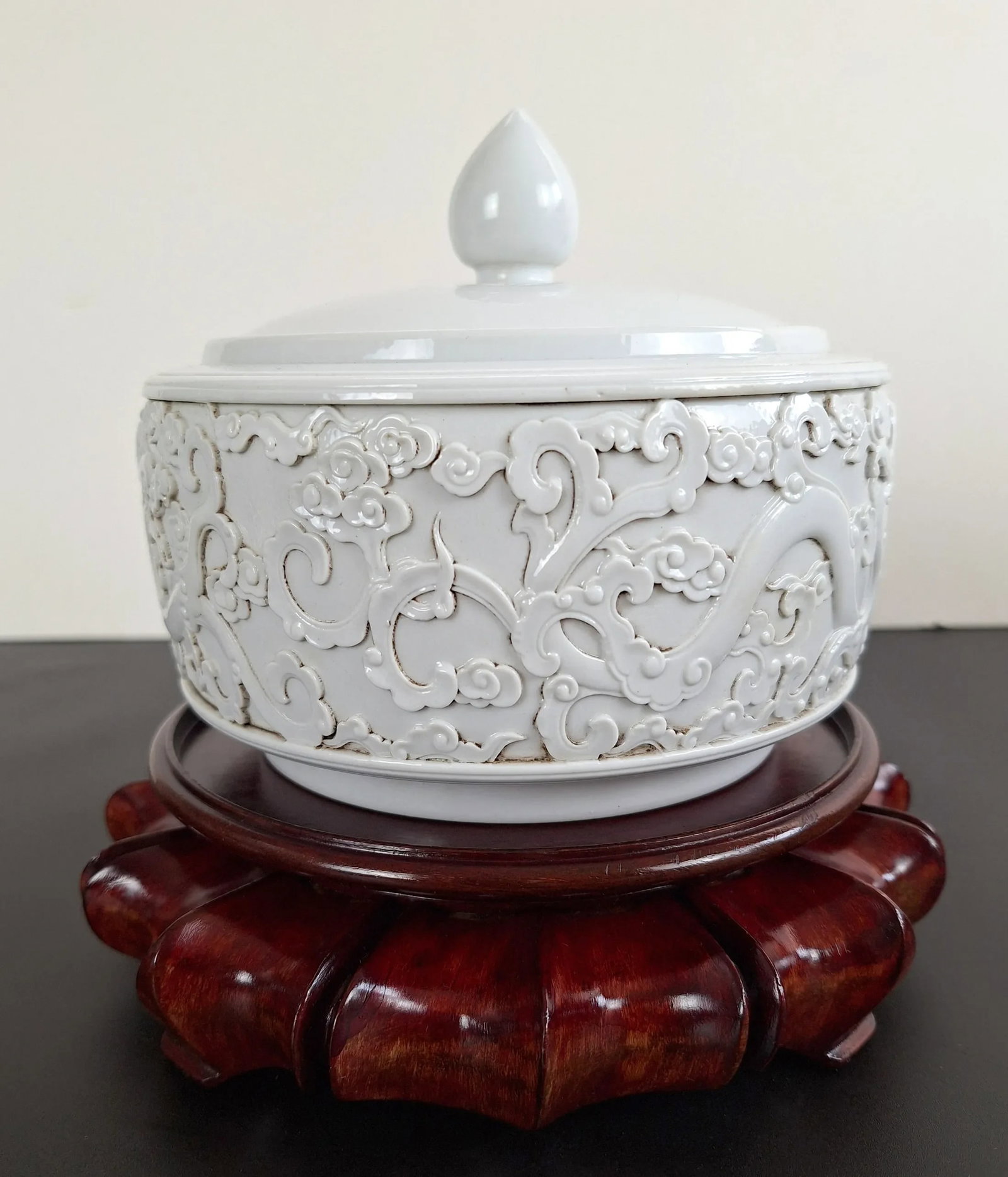 Chinese Blanc De Chine Lidded Archaic Dragon Bowl - 2