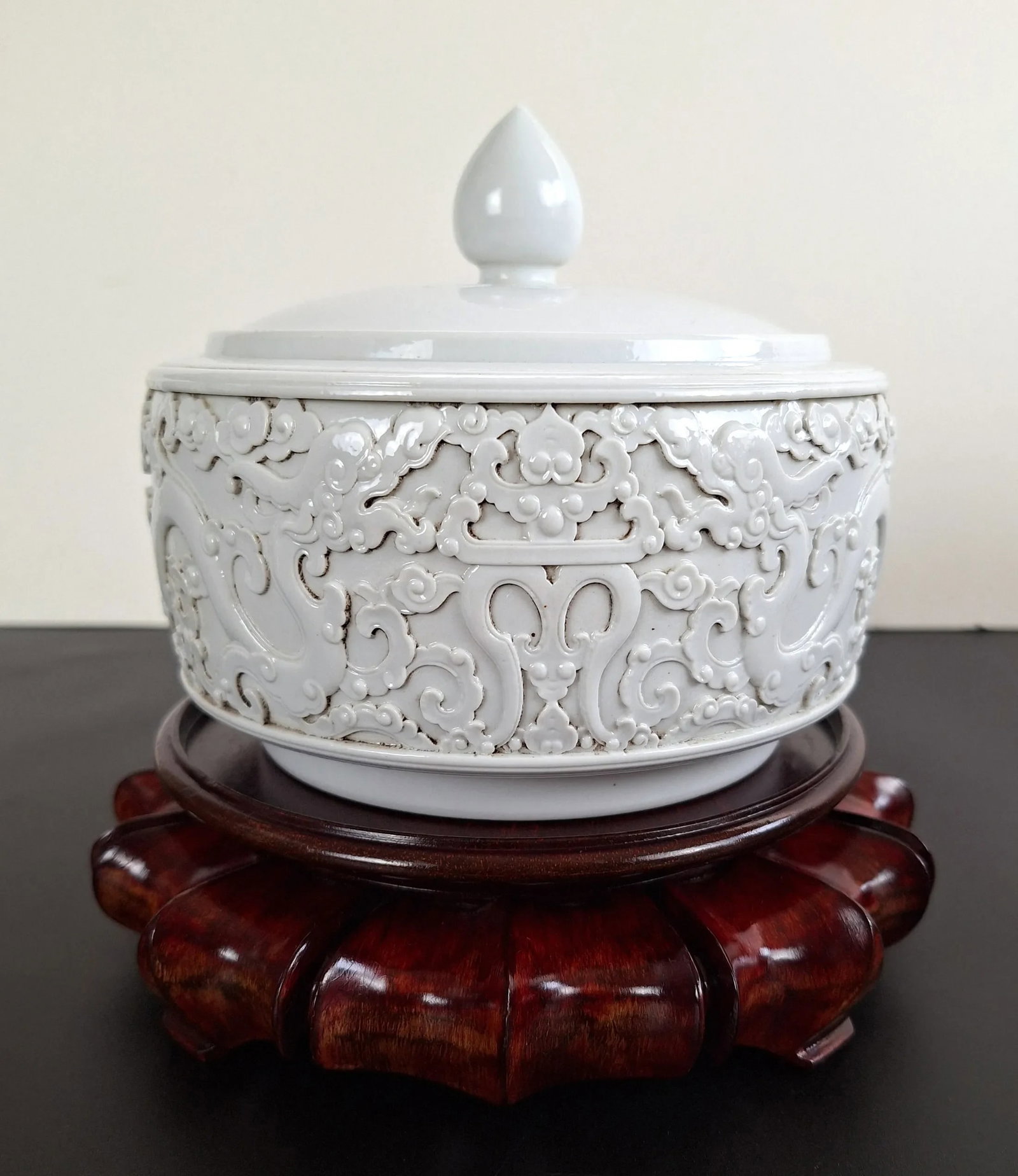 Chinese Blanc De Chine Lidded Archaic Dragon Bowl - 3