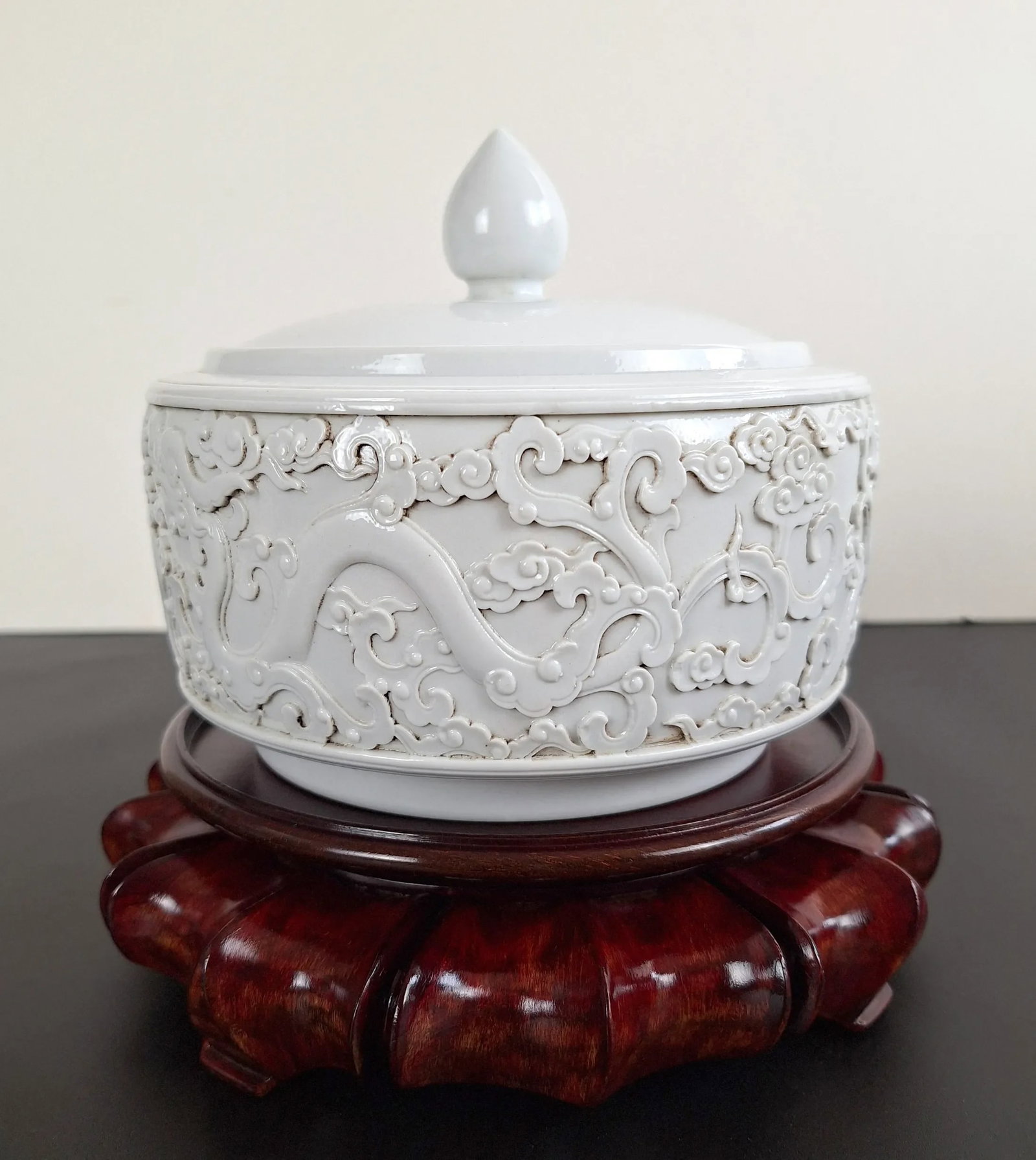 Chinese Blanc De Chine Lidded Archaic Dragon Bowl - 4