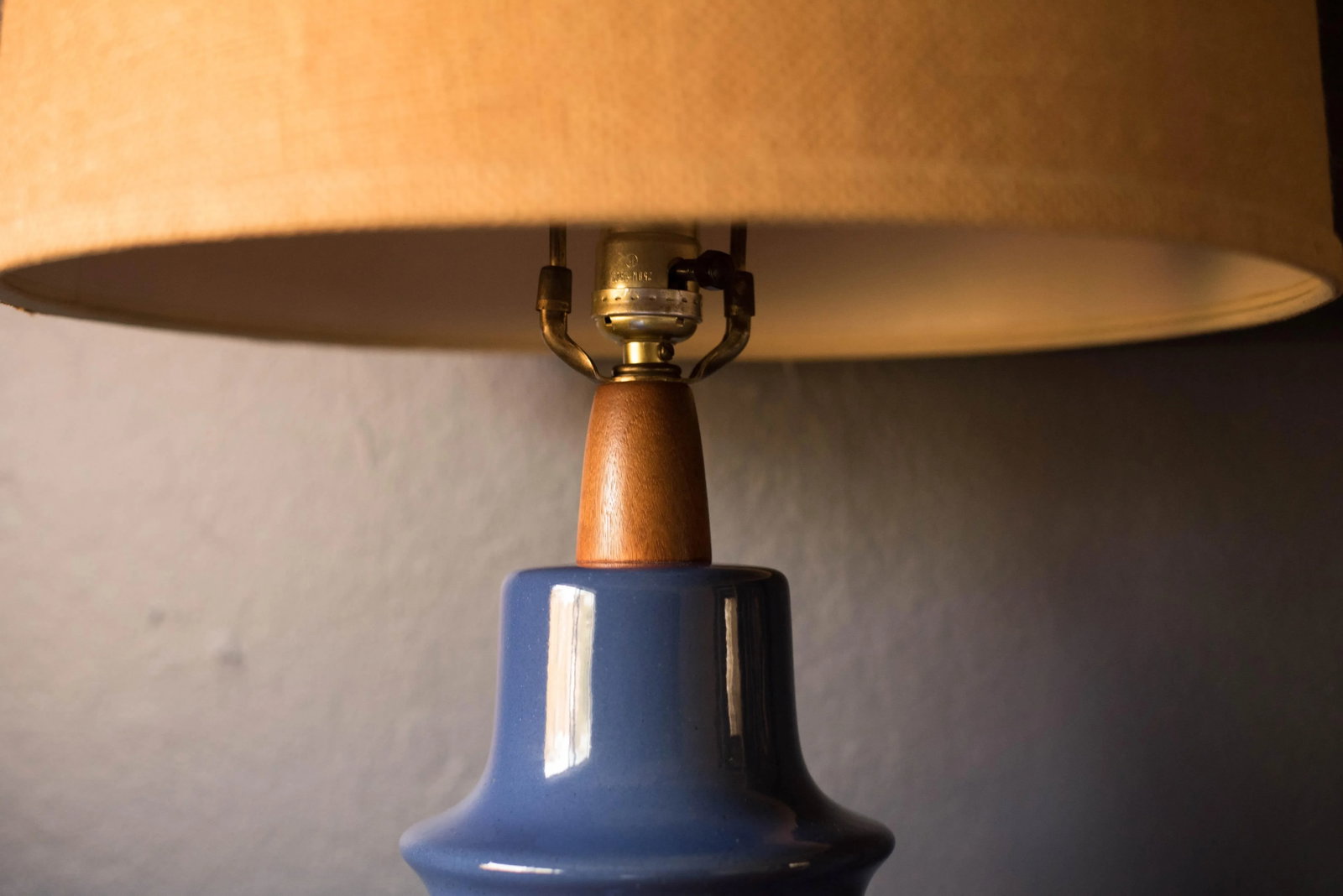 Mid Century Blue Stoneware Table Lamp With Shade by Martz - 10