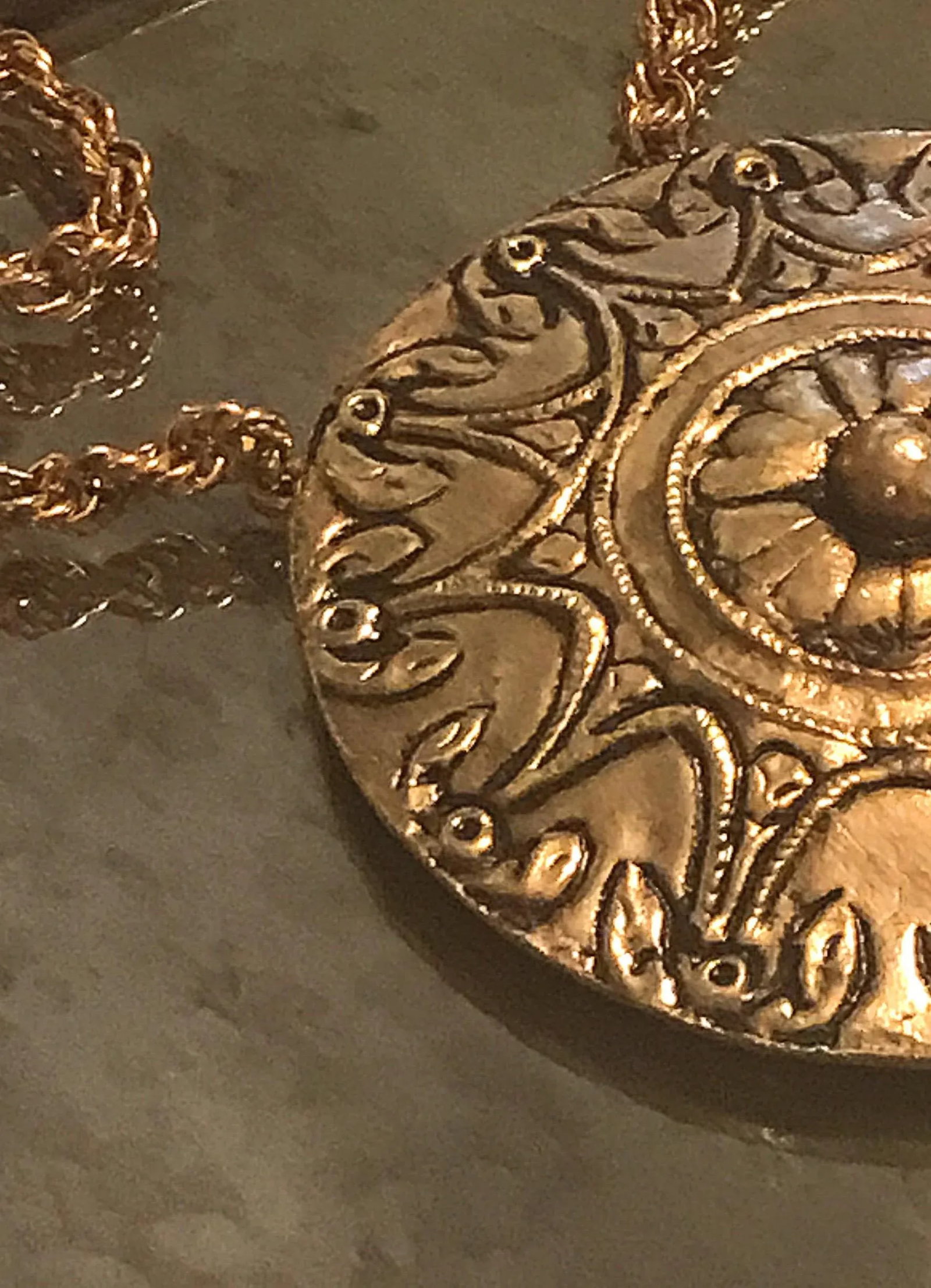 Vintage Necklace Accessocraft Gold Coin Pendant - 2