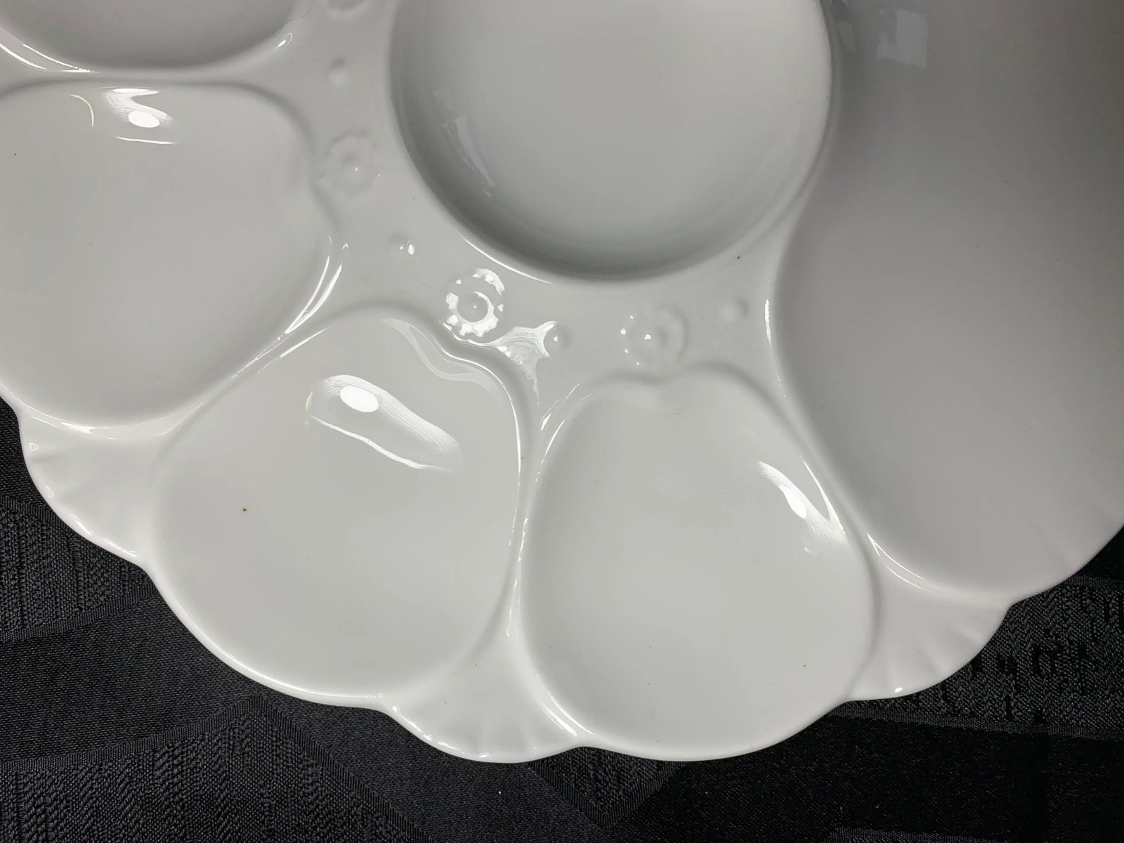 19th Century White Minton Majolica Oyster Plates - Set of 4 - 5