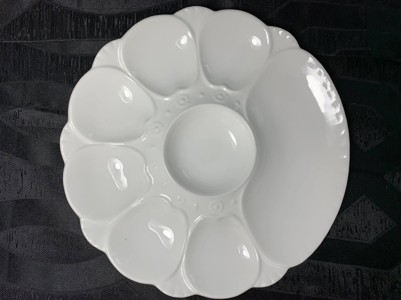 19th Century White Minton Majolica Oyster Plates - Set of 4 - 6