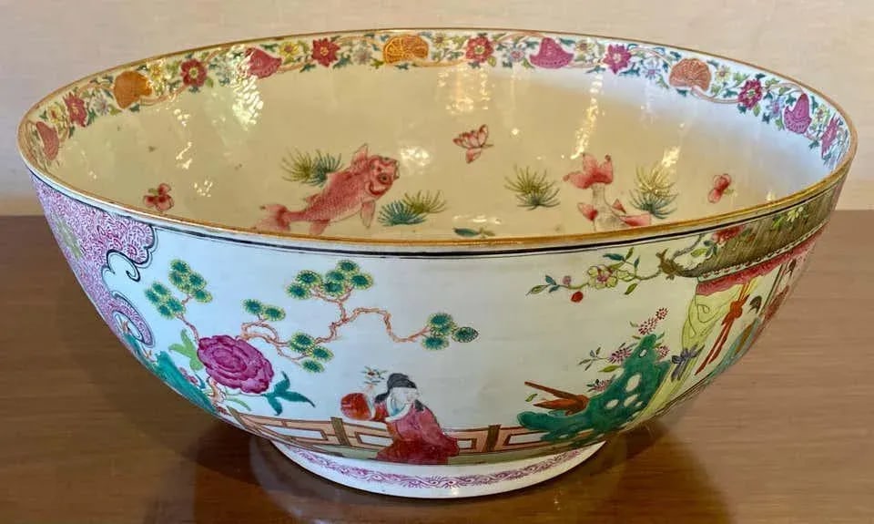 19th Century Famille Rose Chinese Export Punch Bowl, Koi Decorated - 3