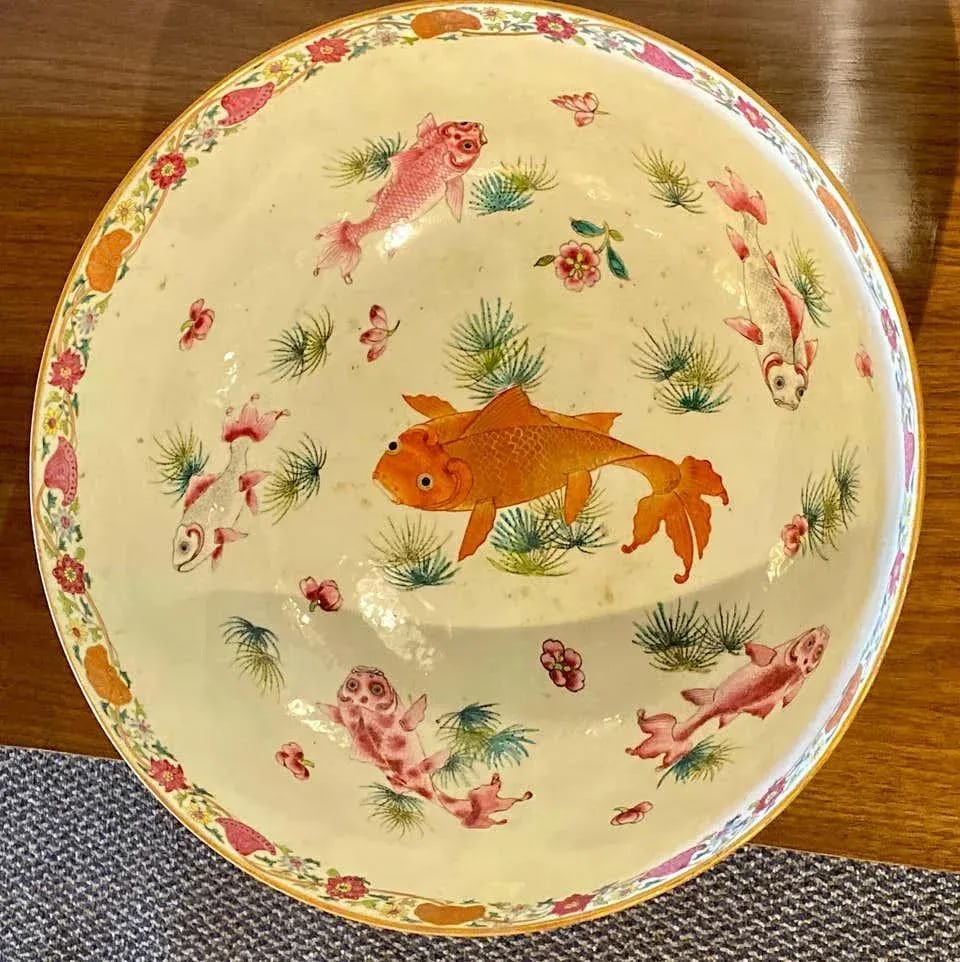 19th Century Famille Rose Chinese Export Punch Bowl, Koi Decorated - 7
