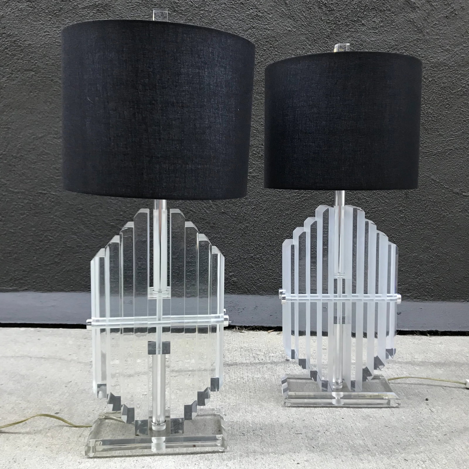 Les Prismatiques Lucite Diamond Block Lamps - a Pair - 4