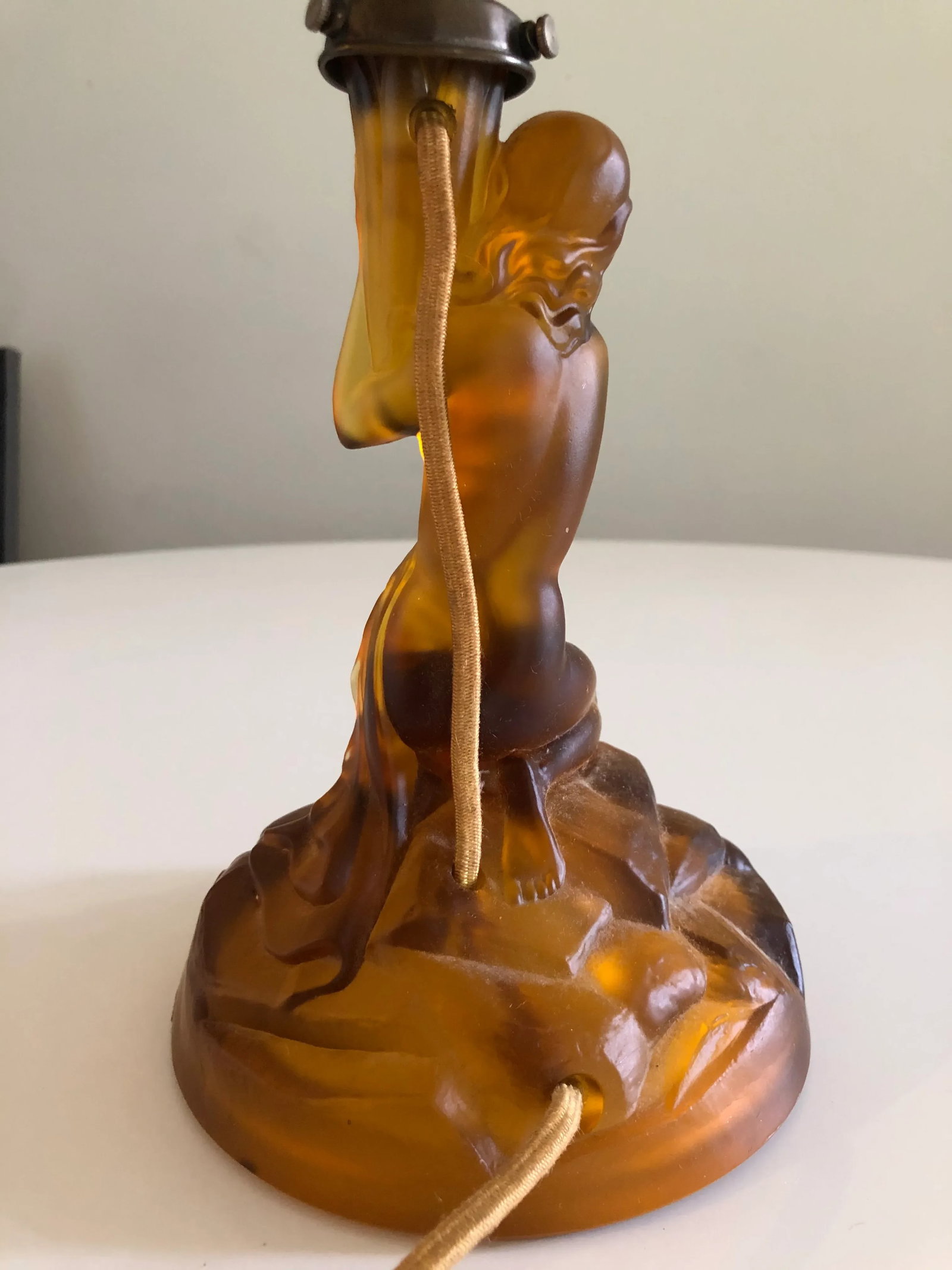 Art Deco Walther and Sohne Amber Glass Woman Globe Lamp - 5