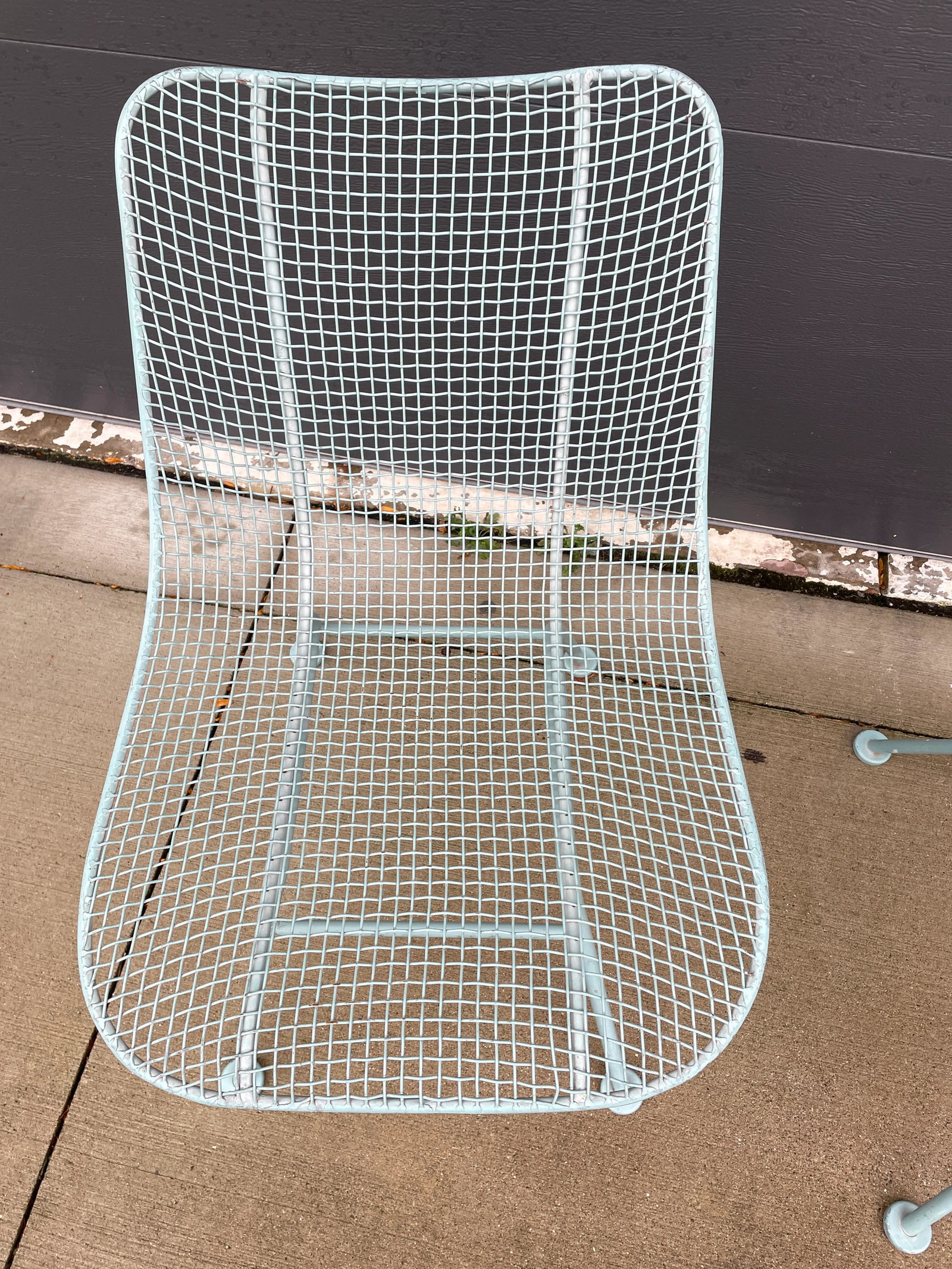 Mid-Century Modern Woodard Sculptura Style Mesh Dining Chairs - Set of 2 - 2