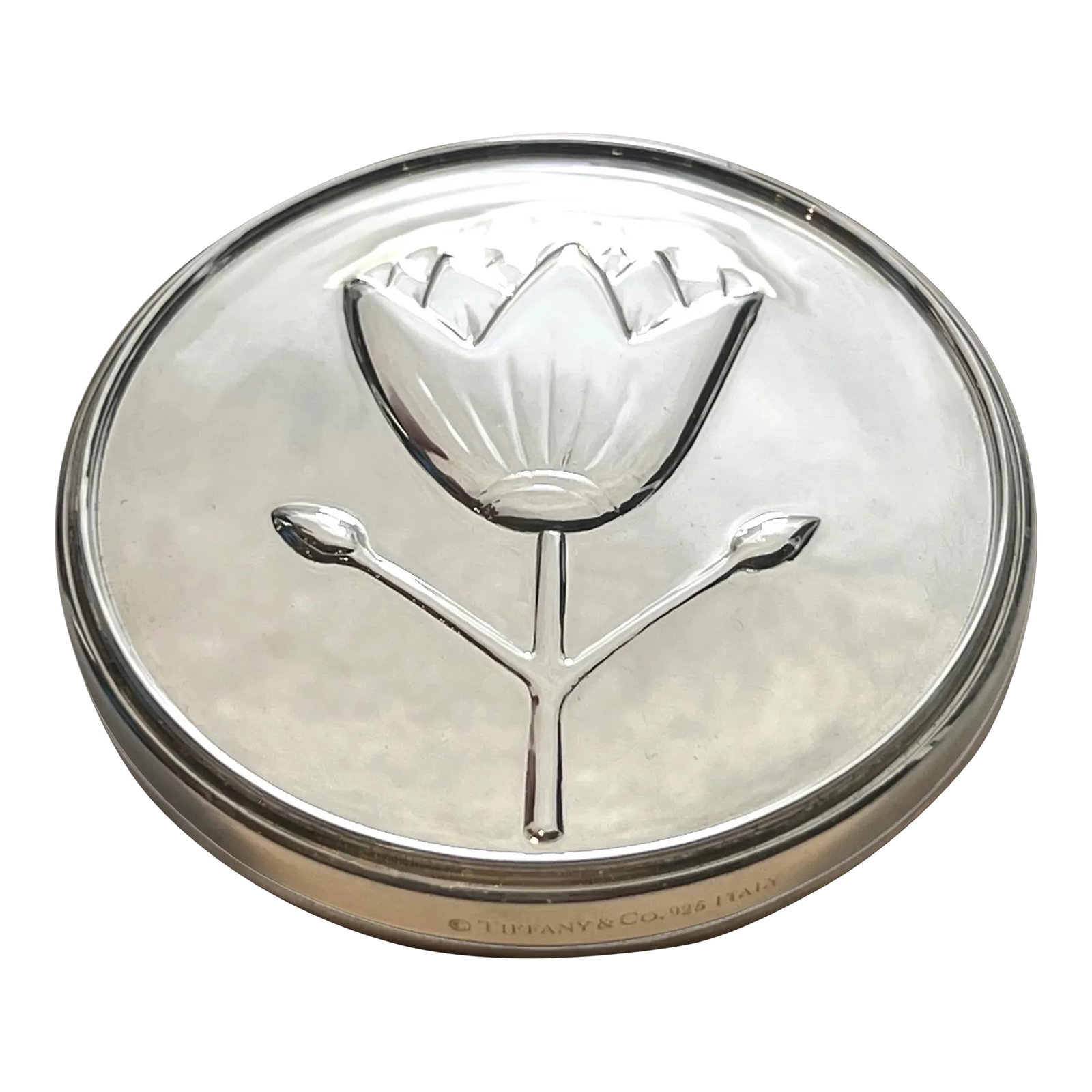 1990s Tiffany & Co. Sterling Silver Tulip Hand Mirror: Authentic Tiffany & Co Estate Fashion Tulip Hand Mirror Sterling Silver 74.78 Grams TIF761 Made in Italy This beautiful Authentic Tiffany Fashion Hand Mirror has been newly polished and looks
