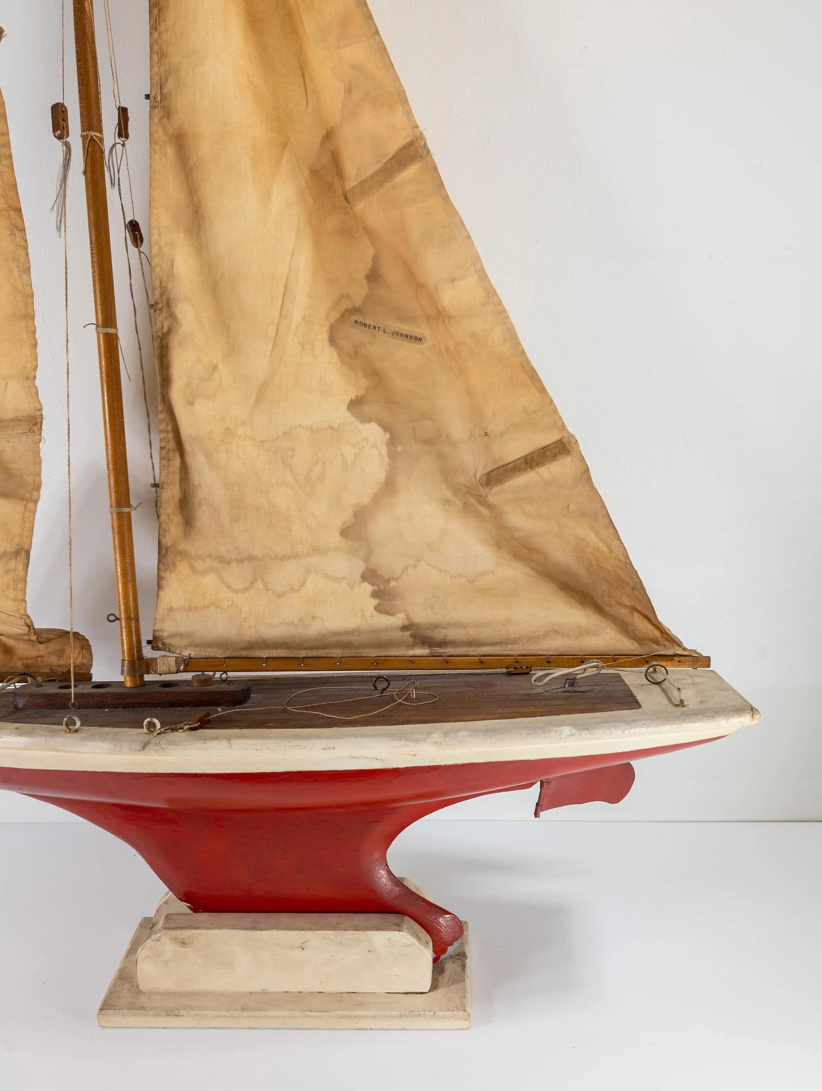 Mid-Century Decorative Sailboat Pond Sailing Boat Model - 3