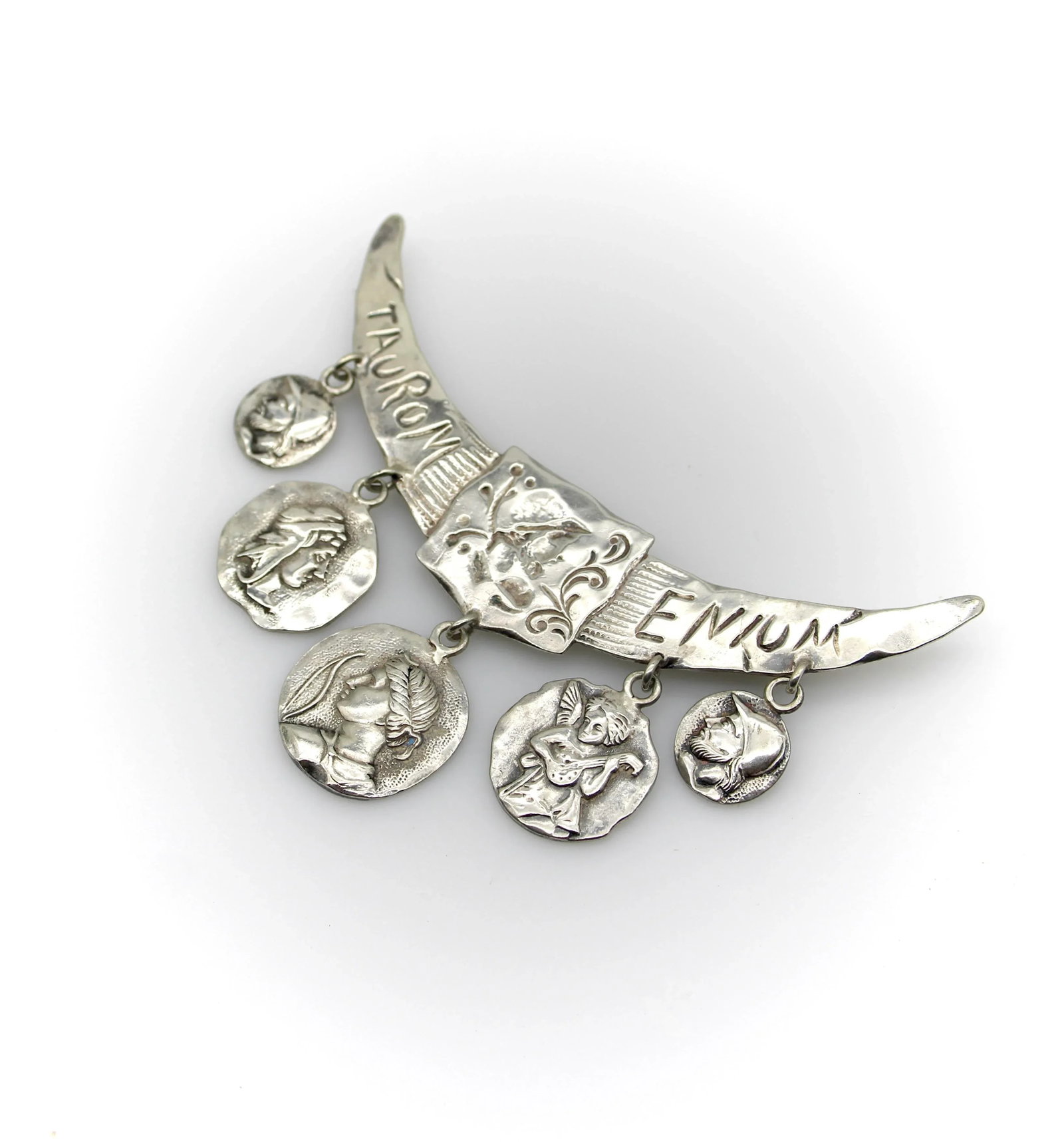 Late 19th Century Victorian Whiting Sterling Silver Etruscan/Homeric Multi-Medallion Pin - 2