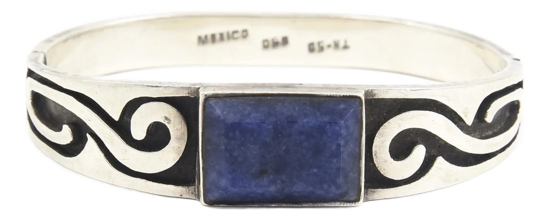 Modernist Mexican Sodalite Sterling Silver Bangle Bracelet: Vintage modernist sodalite and sterling silver bangle bracelet from the silversmiths in Taxco, Mexico. Marked 925 Mexico TN-50 Interior of the cuff measures a total circumference of 7". Width measures