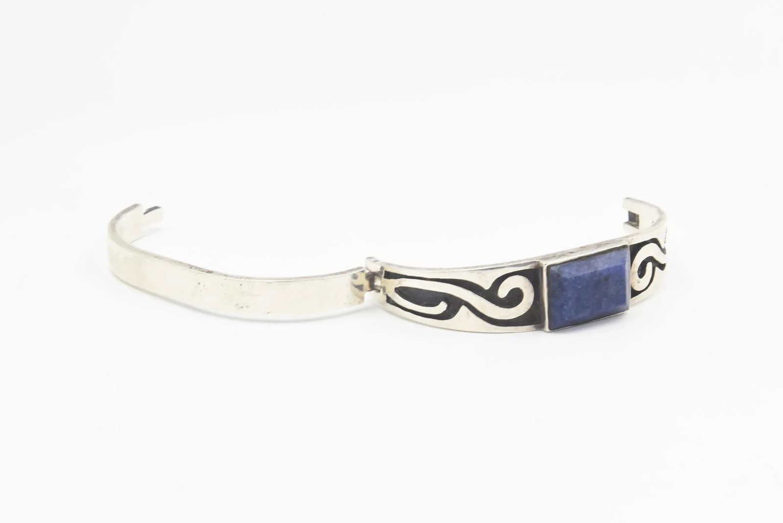 Modernist Mexican Sodalite Sterling Silver Bangle Bracelet - 2