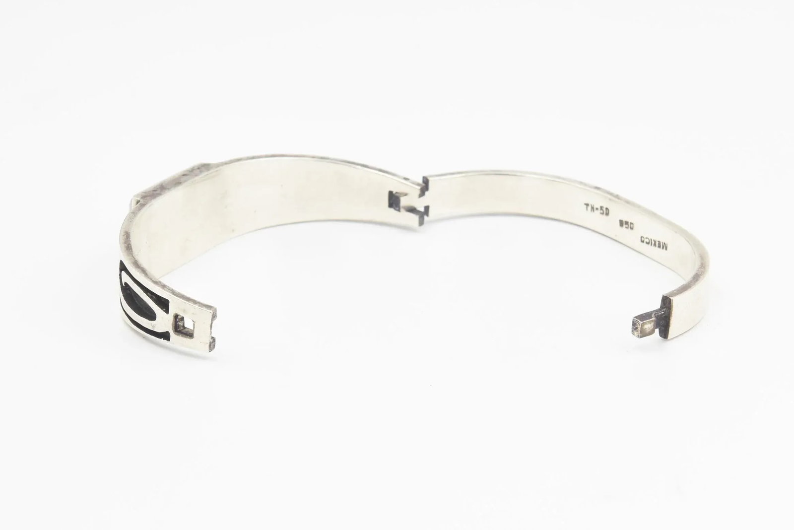 Modernist Mexican Sodalite Sterling Silver Bangle Bracelet - 8