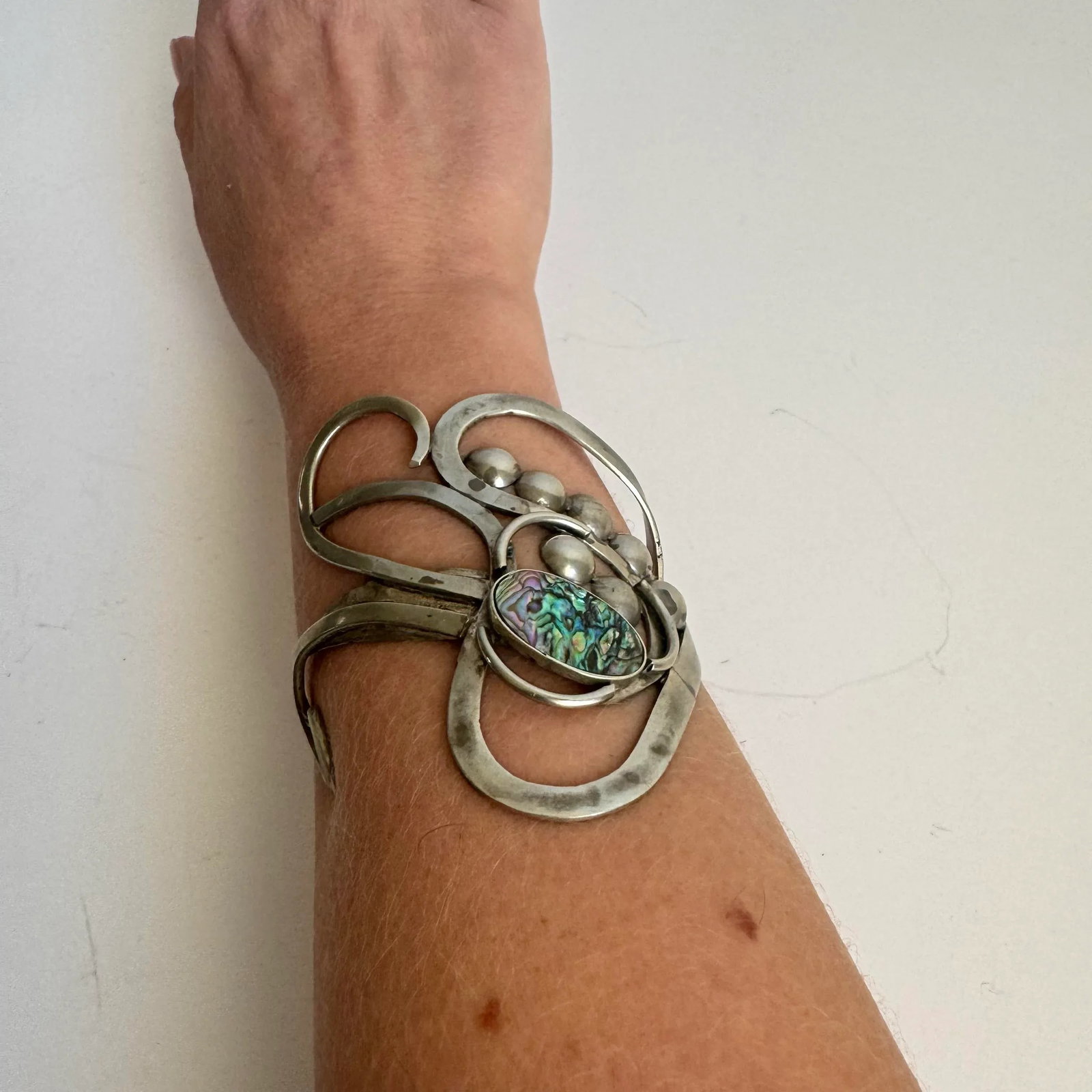 Vintage Abalone Shell Bracelet Artisan Freeform Silver Large Cuff MCM Modernist - 12