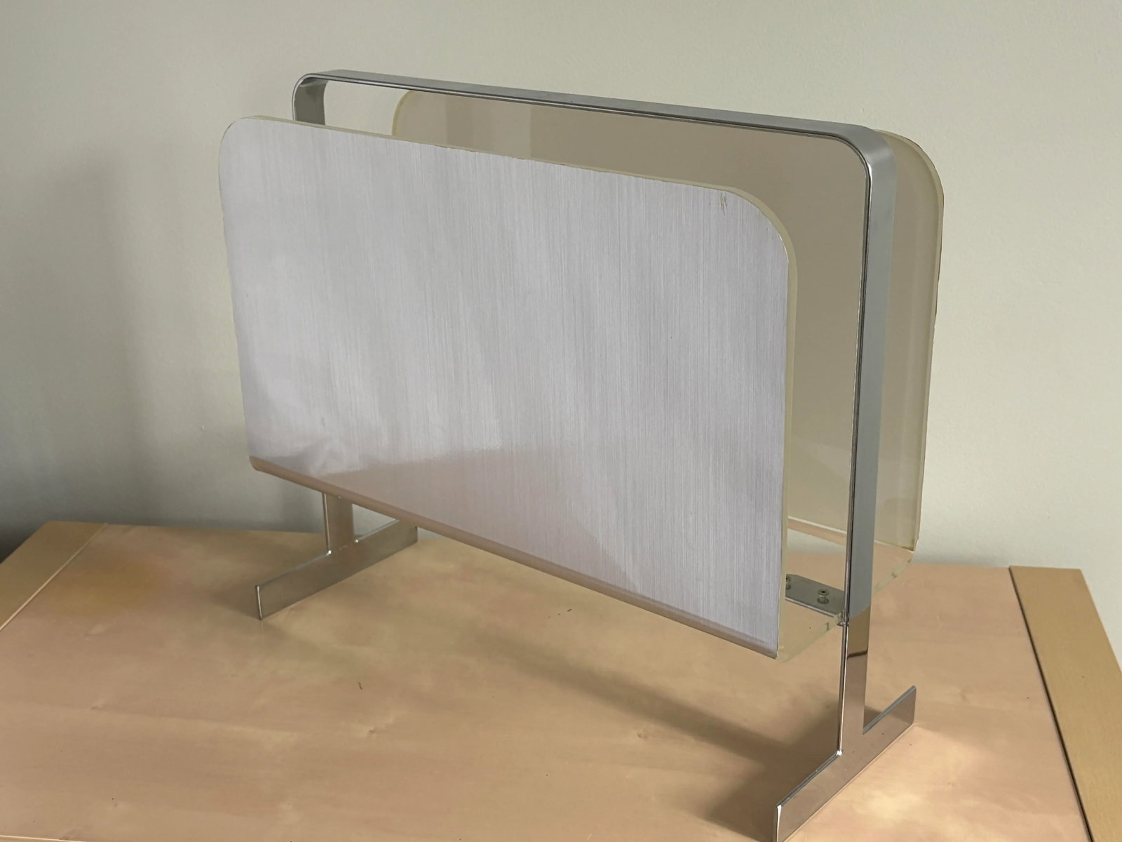1970s Lucite and Chrome Magazine Holder Attributed to Milo Baughman - 3