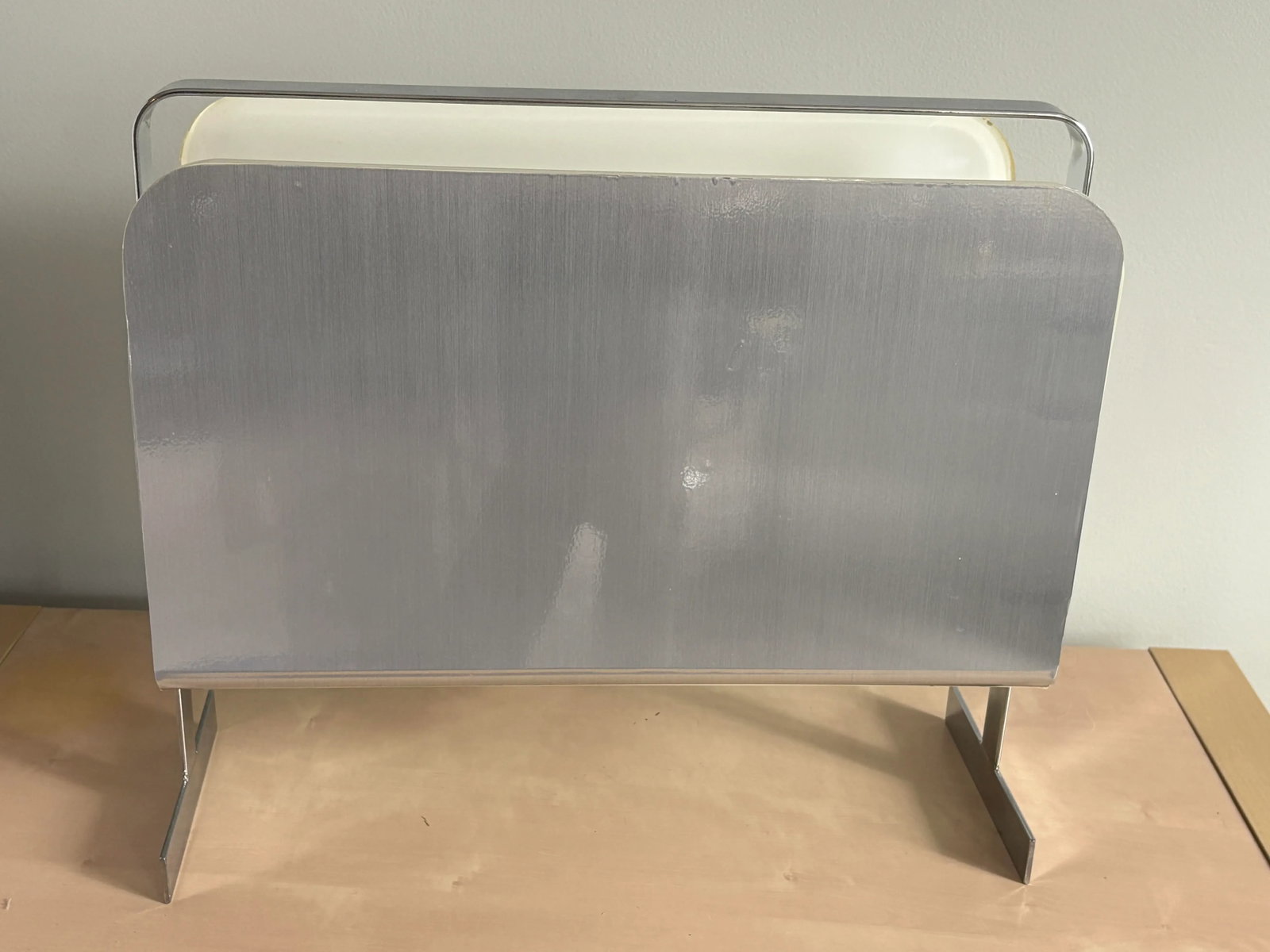 1970s Lucite and Chrome Magazine Holder Attributed to Milo Baughman - 8